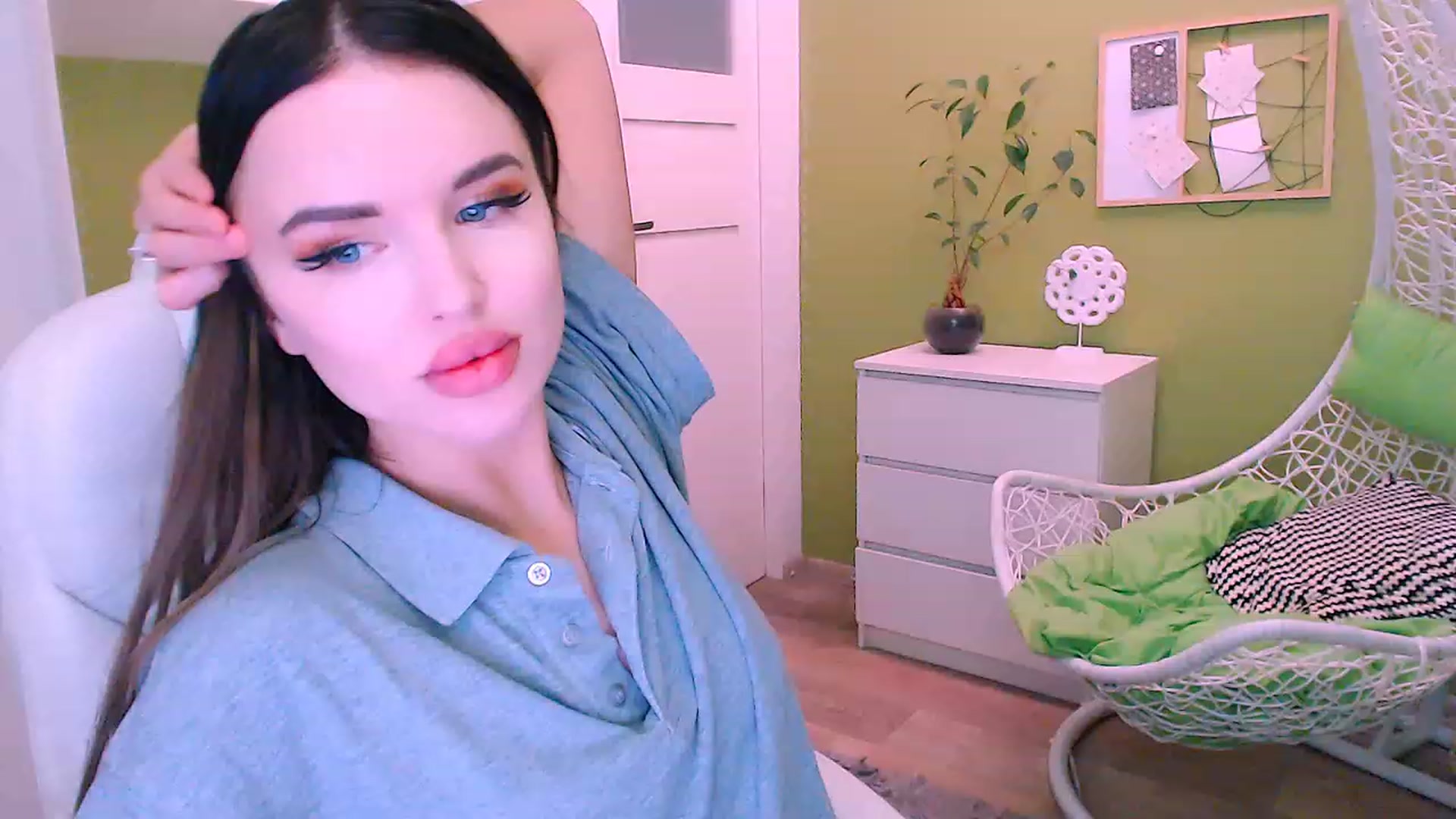 Gallery image thumbnail from JenniferMoris's myfreecams stream on, 02/27/2023, 13:23 image 20 of 20