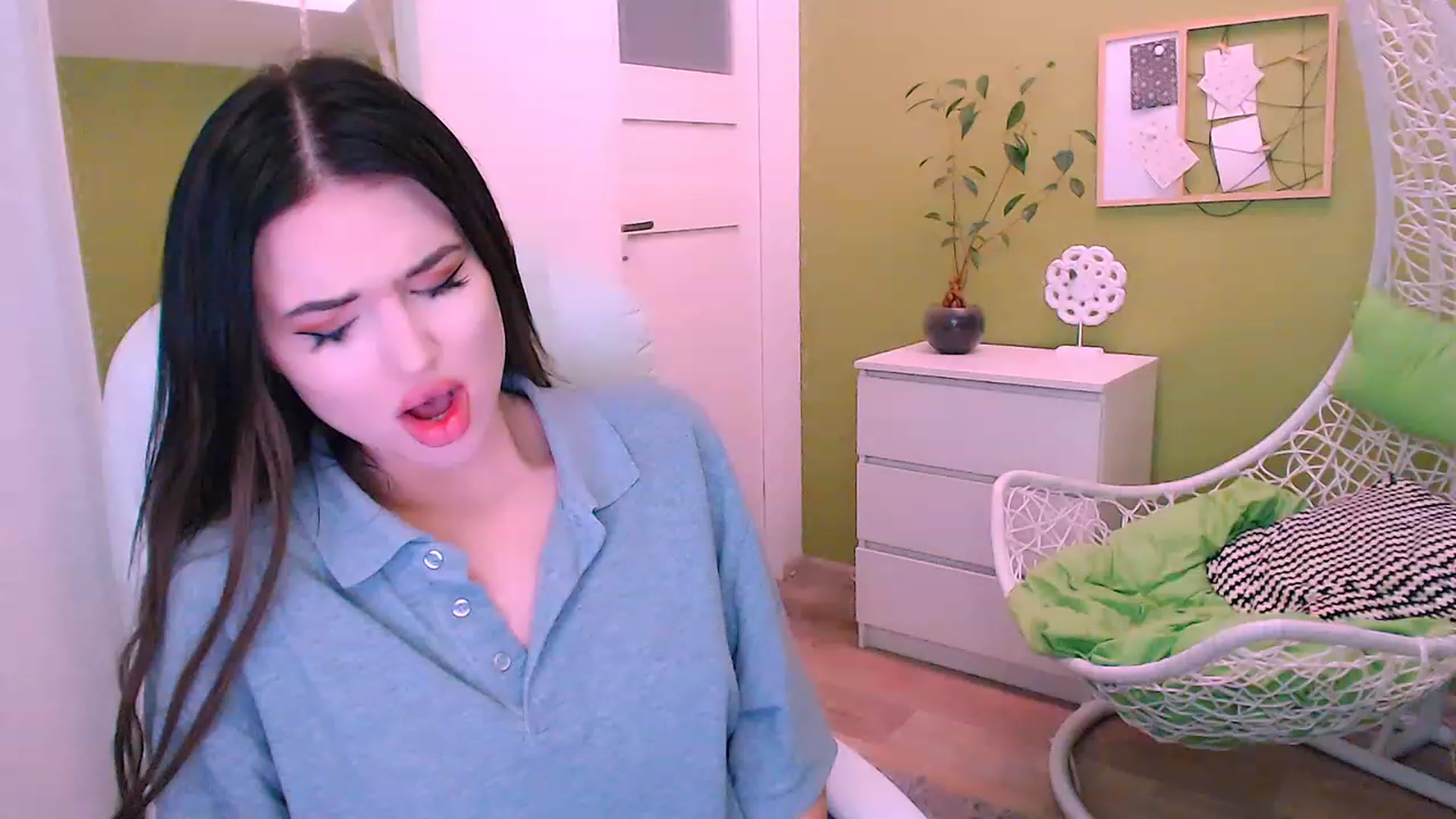 Gallery image thumbnail from JenniferMoris's myfreecams stream on, 02/27/2023, 13:23 image 19 of 20