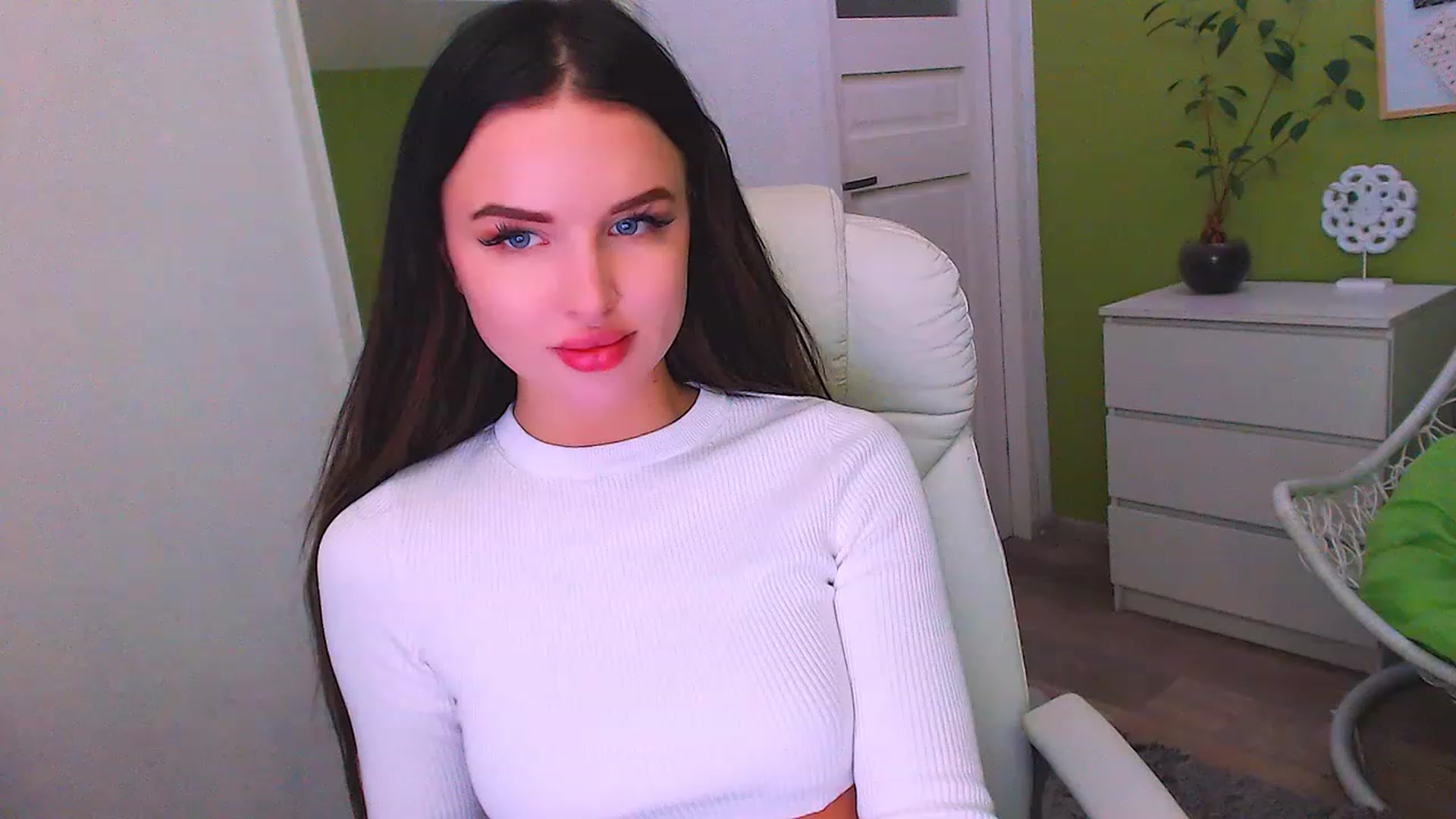 Gallery image thumbnail from JenniferMoris's myfreecams stream on, 02/28/2023, 15:20 image 1 of 20