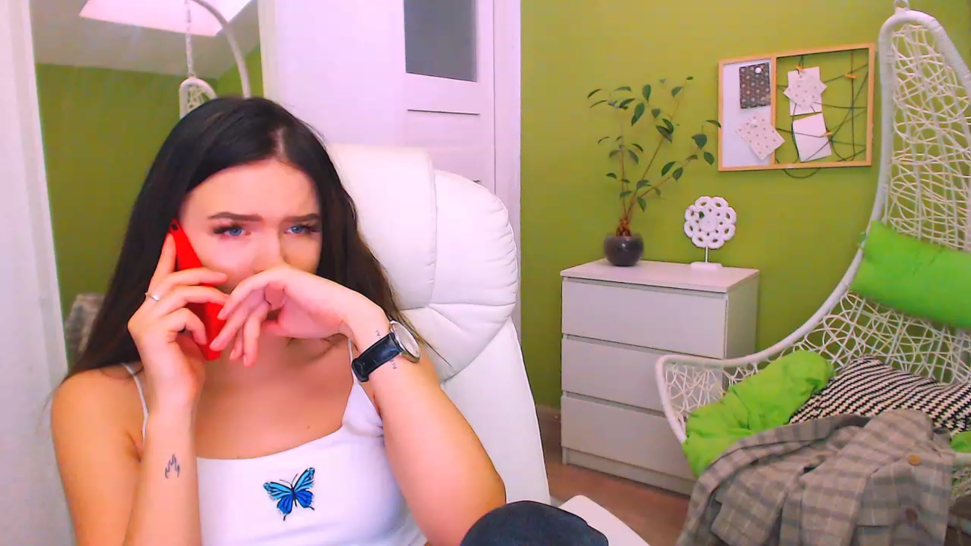 Gallery image thumbnail from JenniferMoris's myfreecams stream on, 03/03/2023, 13:35 image 18 of 20