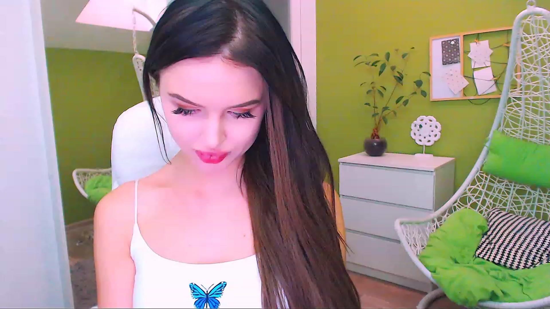 Gallery image thumbnail from JenniferMoris's myfreecams stream on, 03/03/2023, 13:35 image 11 of 20