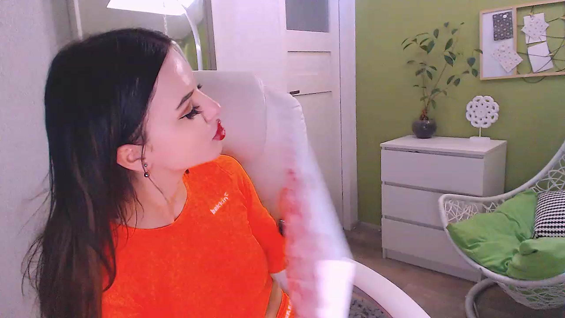 Gallery image thumbnail from JenniferMoris's myfreecams stream on, 03/16/2023, 11:17 image 1 of 20