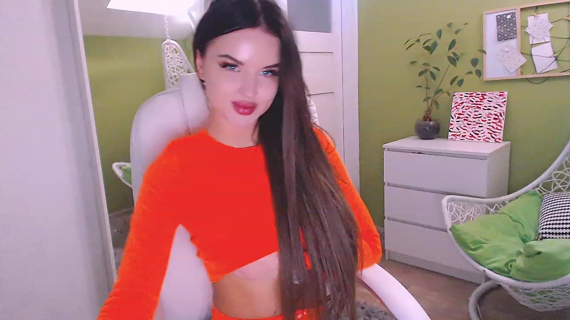 Gallery image thumbnail from JenniferMoris's myfreecams stream on, 03/16/2023, 11:17 image 16 of 20