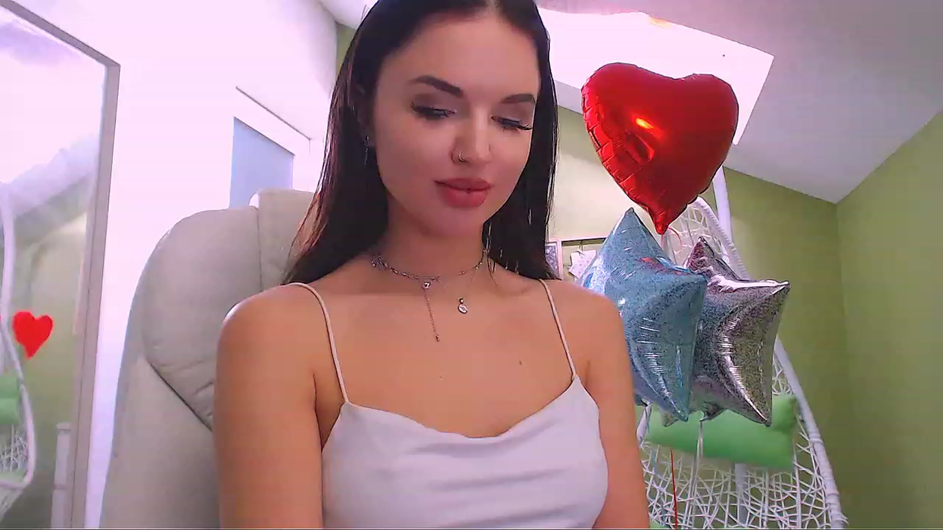Gallery image thumbnail from JenniferMoris's myfreecams stream on, 03/27/2023, 14:00 image 6 of 20