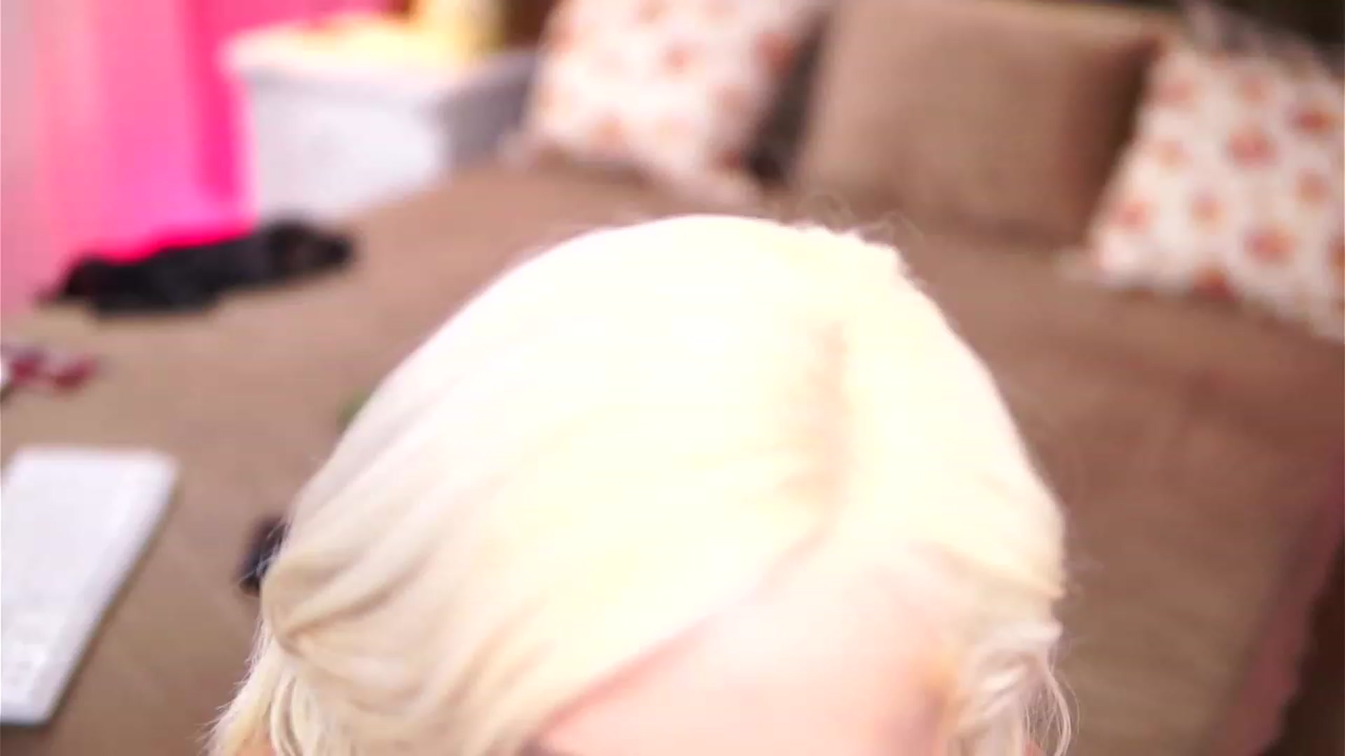 Gallery image thumbnail from JenniferStoke's myfreecams stream on, 11/24/2023, 20:04 image 5 of 20