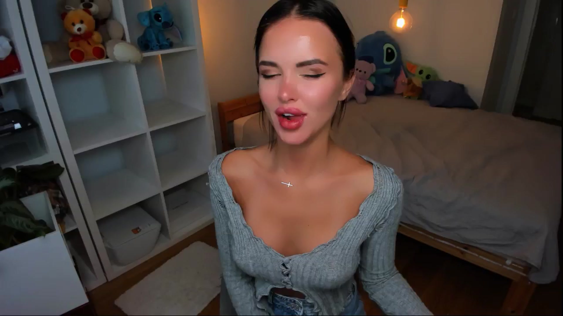 Gallery image thumbnail from Jennifercutie's myfreecams stream on, 07/30/2024, 13:12 image 18 of 20