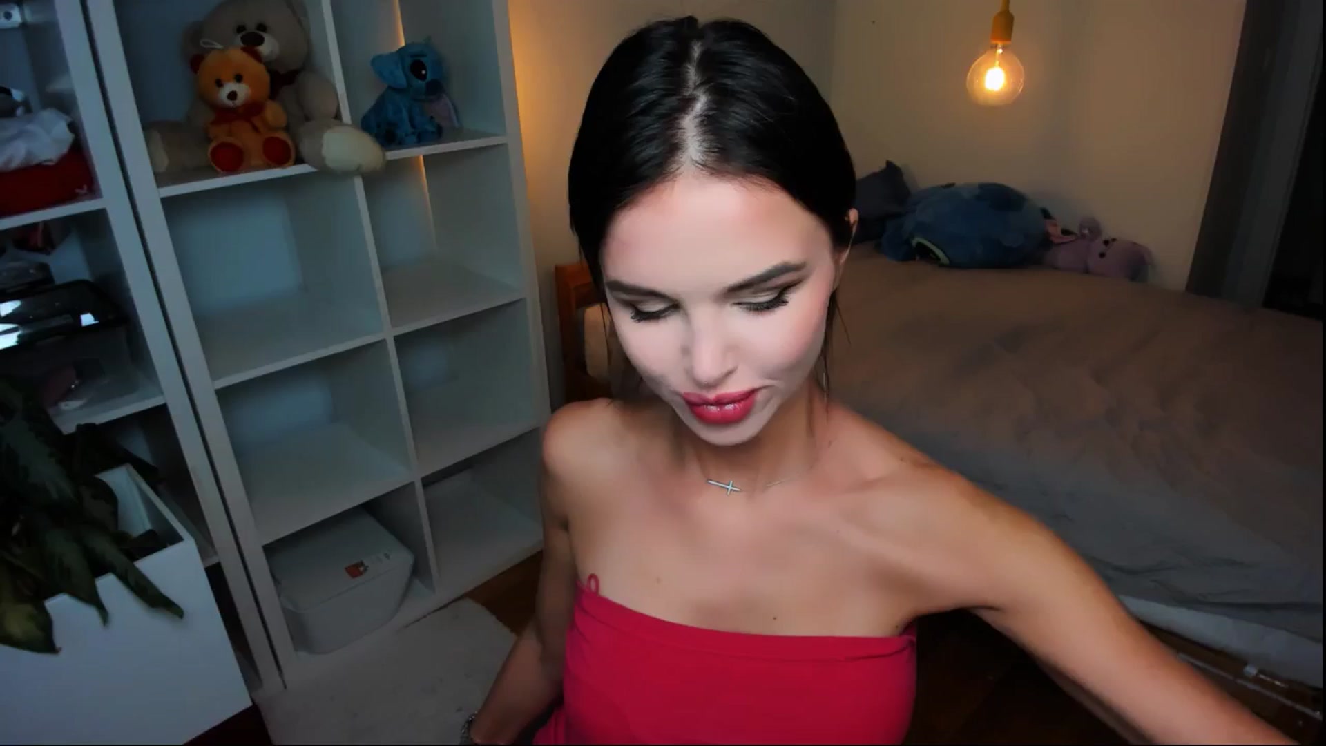 Gallery image thumbnail from Jennifercutie's myfreecams stream on, 08/12/2024, 17:05 image 16 of 20