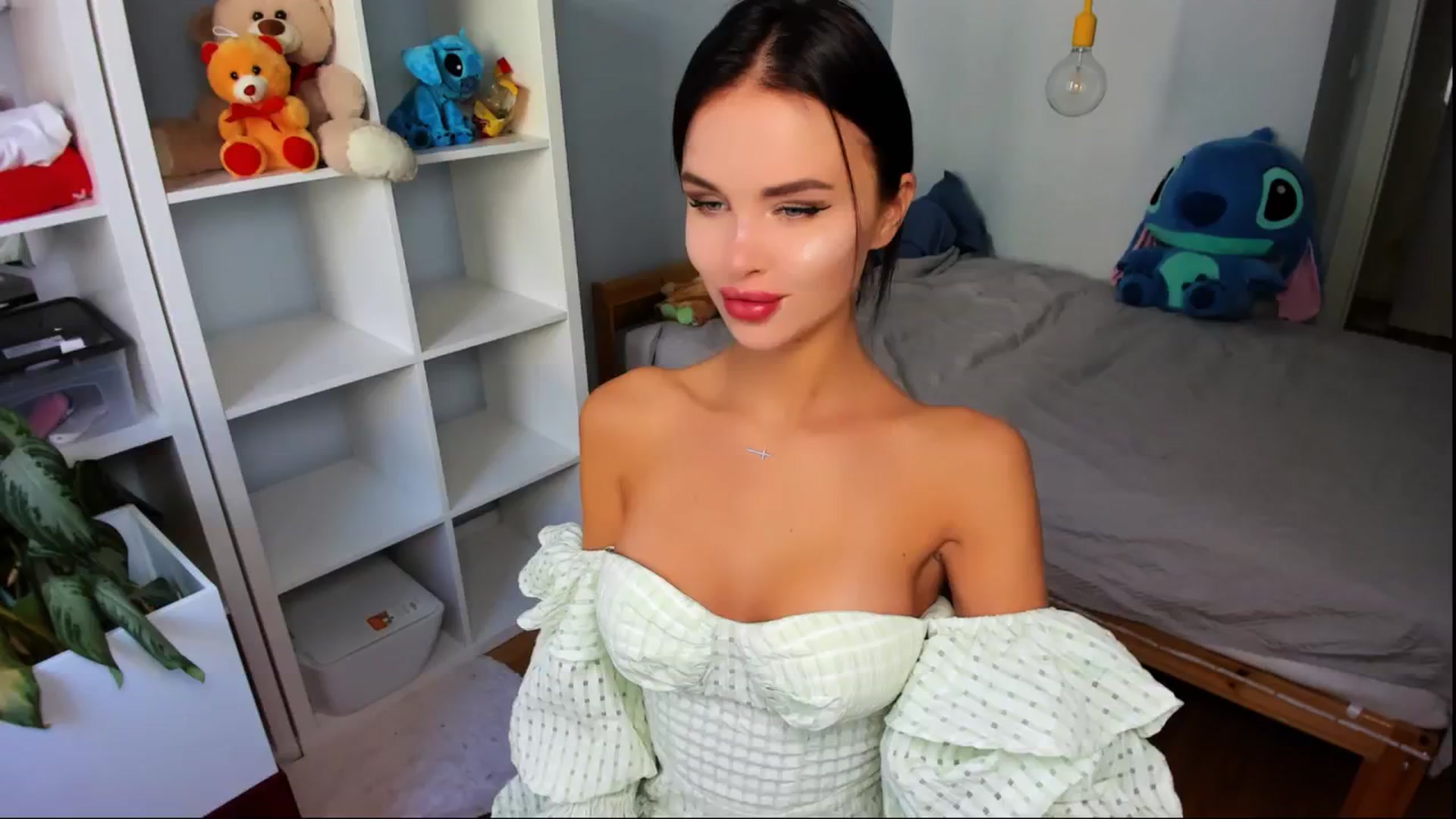 Gallery image thumbnail from Jennifercutie's myfreecams stream on, 08/13/2024, 12:36 image 10 of 20