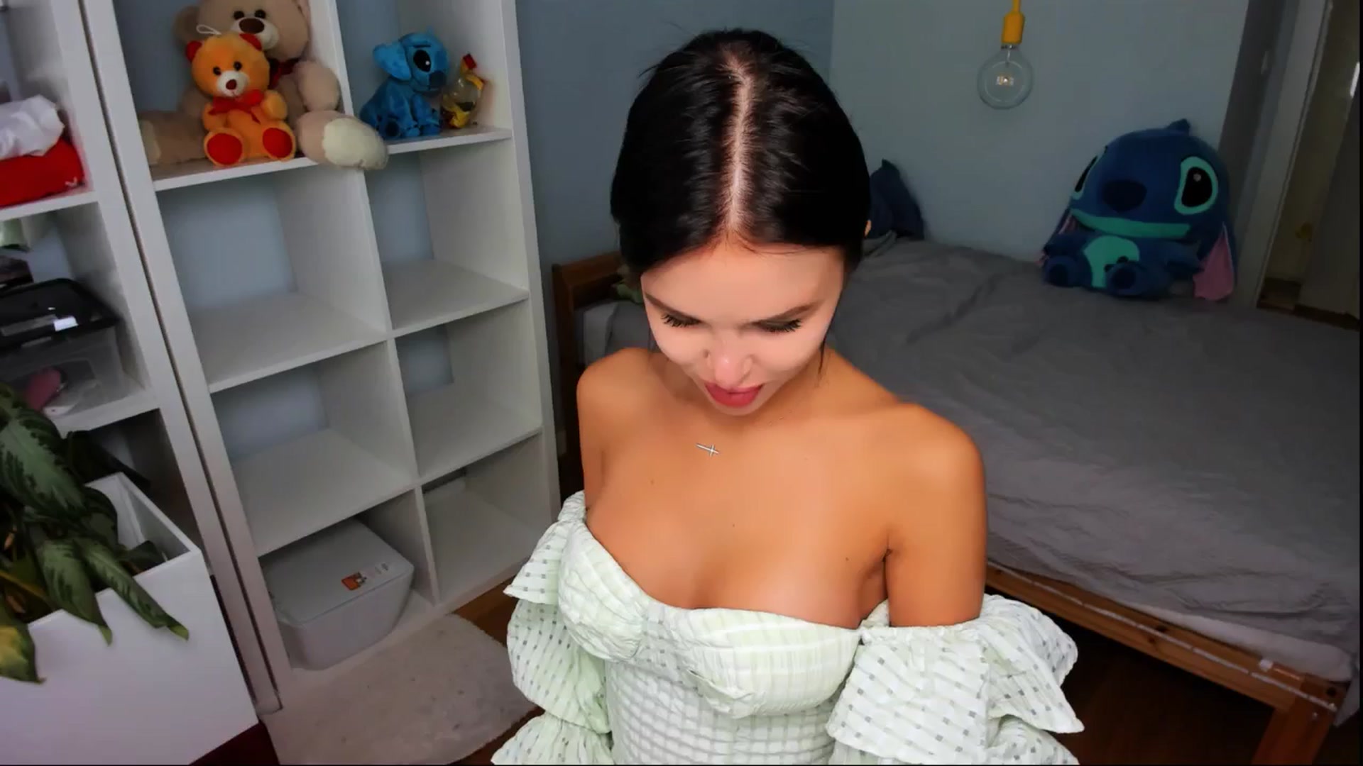 Gallery image thumbnail from Jennifercutie's myfreecams stream on, 08/13/2024, 12:36 image 20 of 20