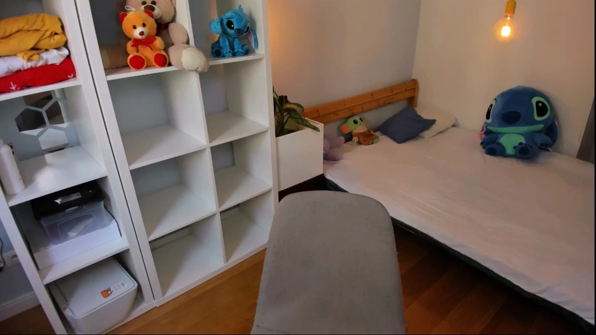 Gallery image thumbnail from Jennifercutie's myfreecams stream on, 08/15/2024, 13:00 image 16 of 20