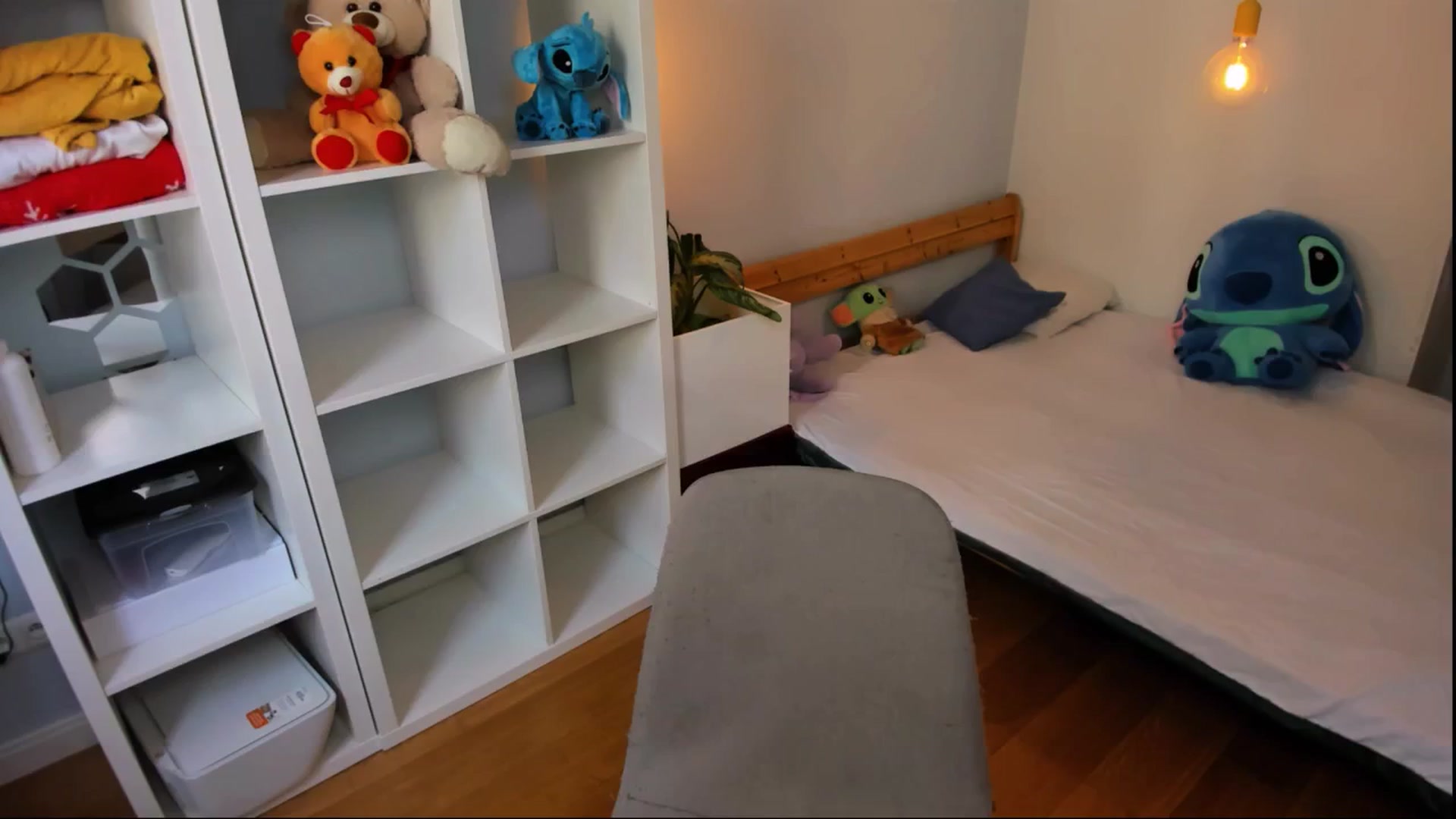 Gallery image thumbnail from Jennifercutie's myfreecams stream on, 08/15/2024, 13:00 image 18 of 20