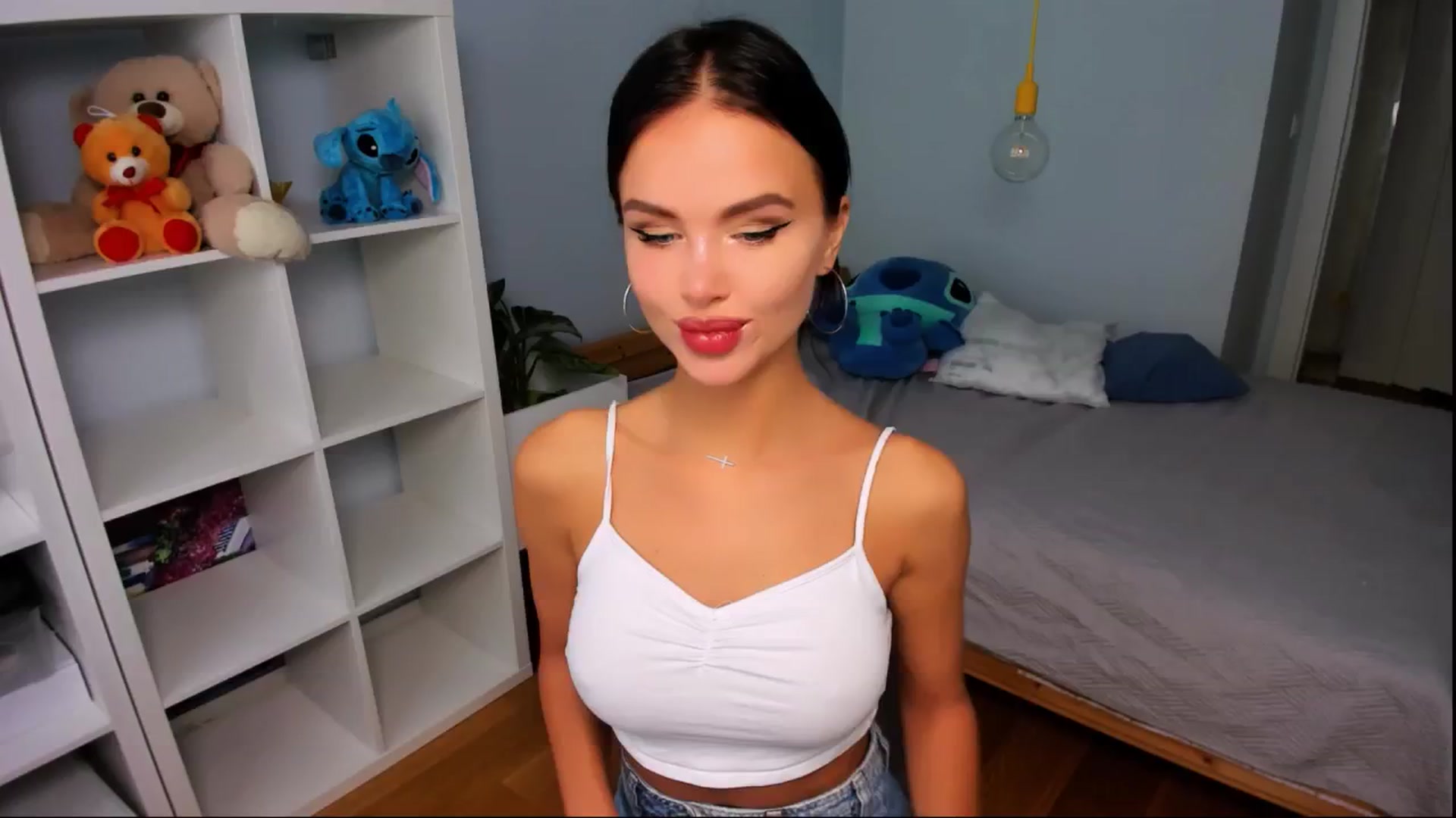 Gallery image thumbnail from Jennifercutie's myfreecams stream on, 08/16/2024, 13:27 image 8 of 20