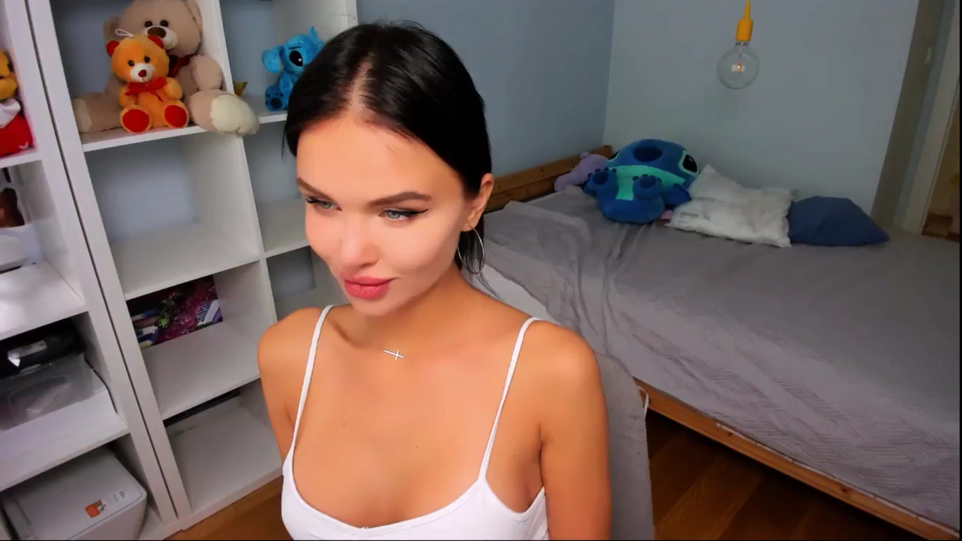 Gallery image thumbnail from Jennifercutie's myfreecams stream on, 08/16/2024, 14:21 image 16 of 20