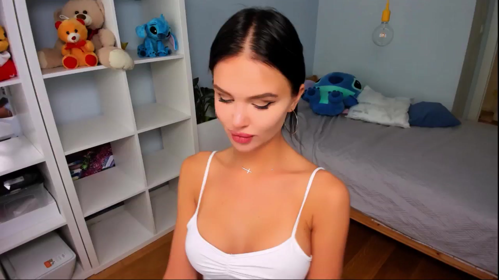 Gallery image thumbnail from Jennifercutie's myfreecams stream on, 08/16/2024, 14:21 image 13 of 20
