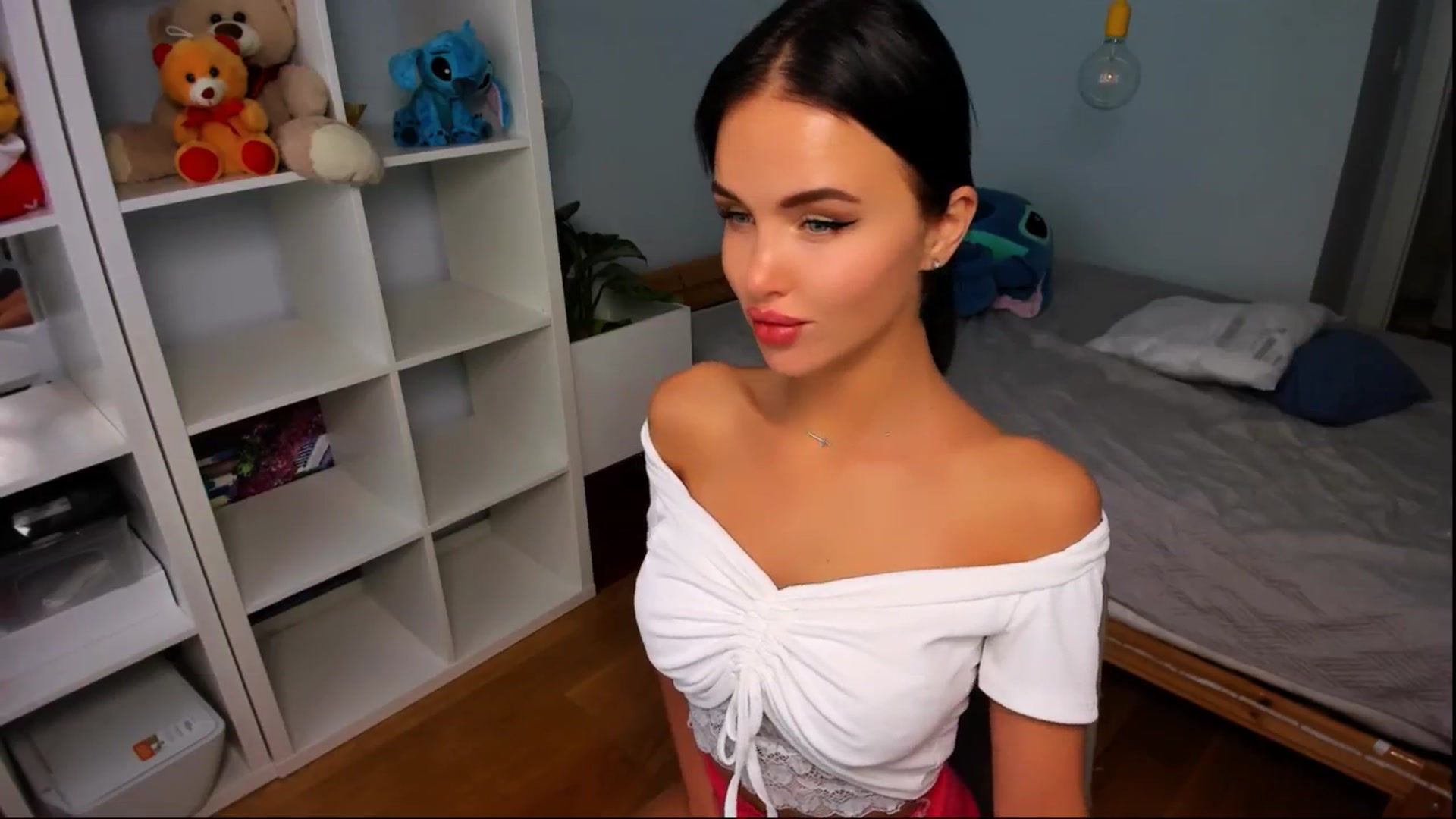 Gallery image thumbnail from Jennifercutie's myfreecams stream on, 08/17/2024, 12:34 image 7 of 20