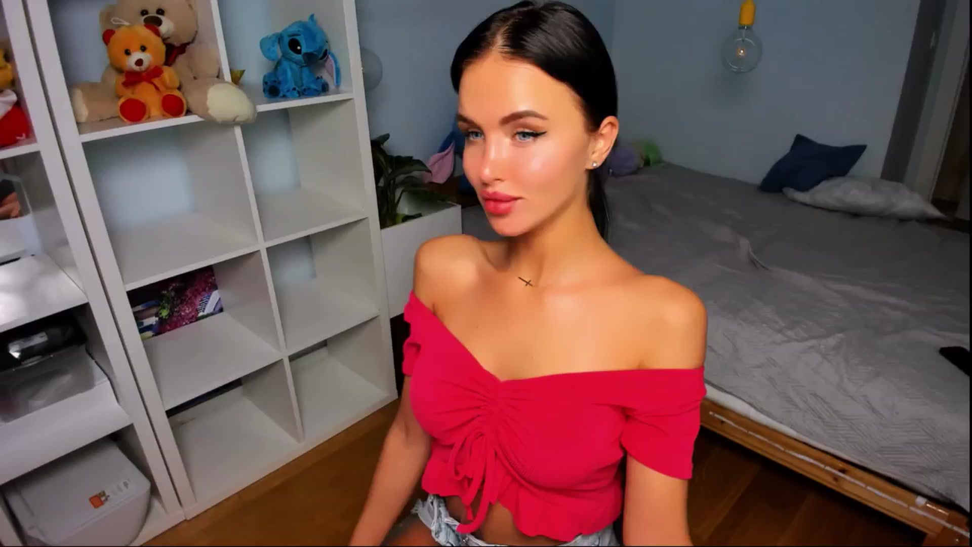 Gallery image thumbnail from Jennifercutie's myfreecams stream on, 08/17/2024, 20:09 image 5 of 20