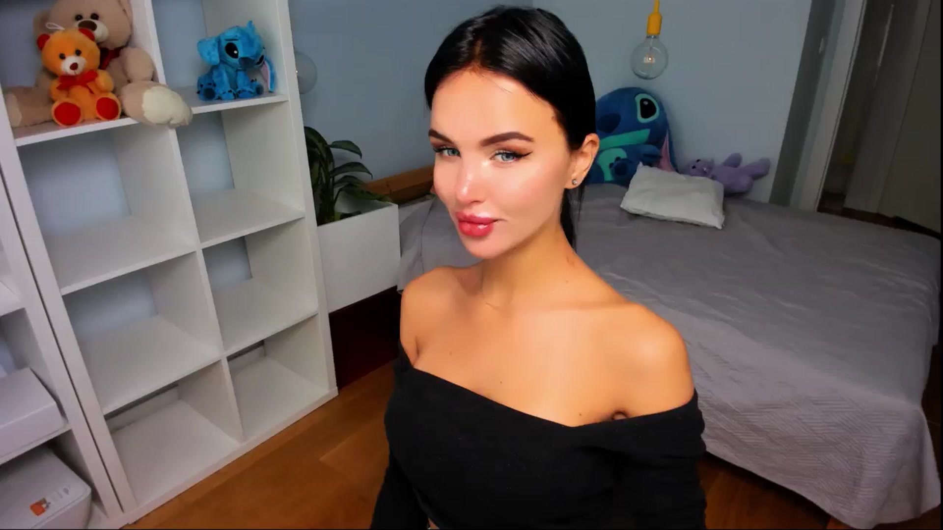 Gallery image thumbnail from Jennifercutie's myfreecams stream on, 08/20/2024, 12:30 image 8 of 20