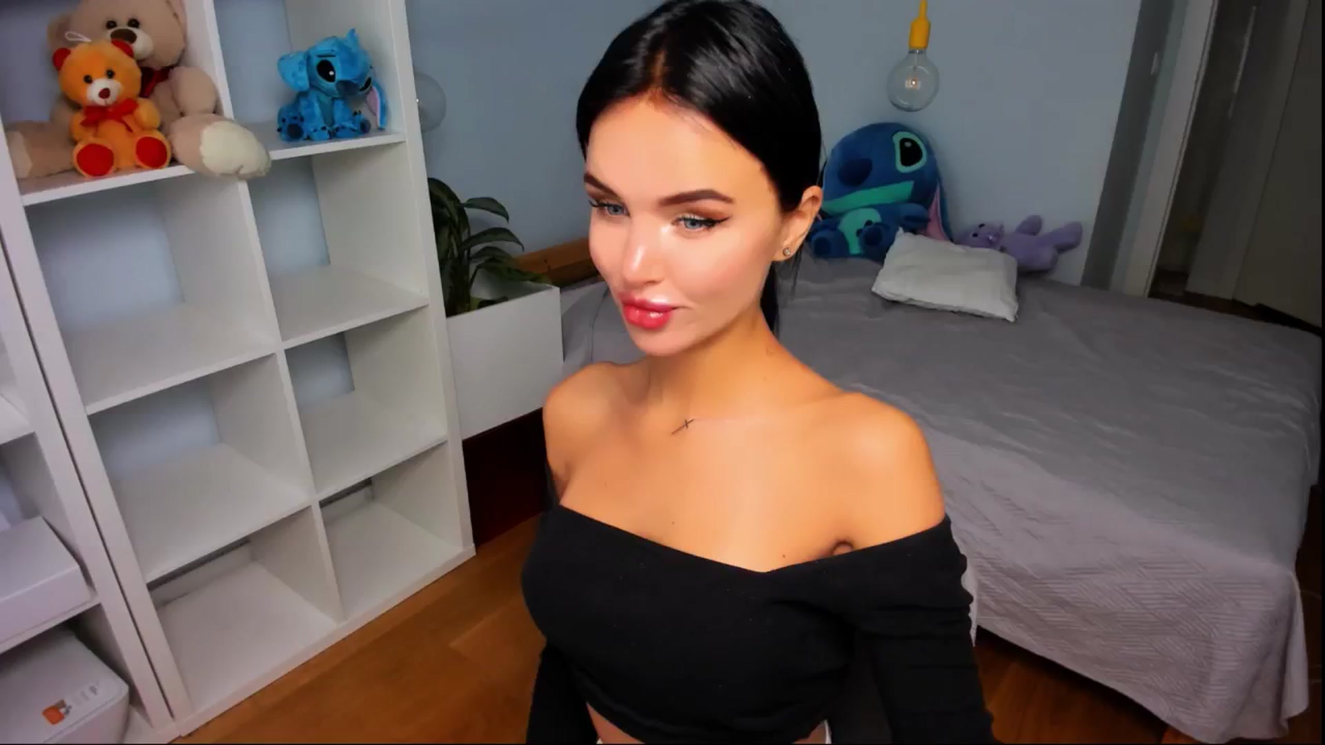 Gallery image thumbnail from Jennifercutie's myfreecams stream on, 08/20/2024, 12:30 image 4 of 20