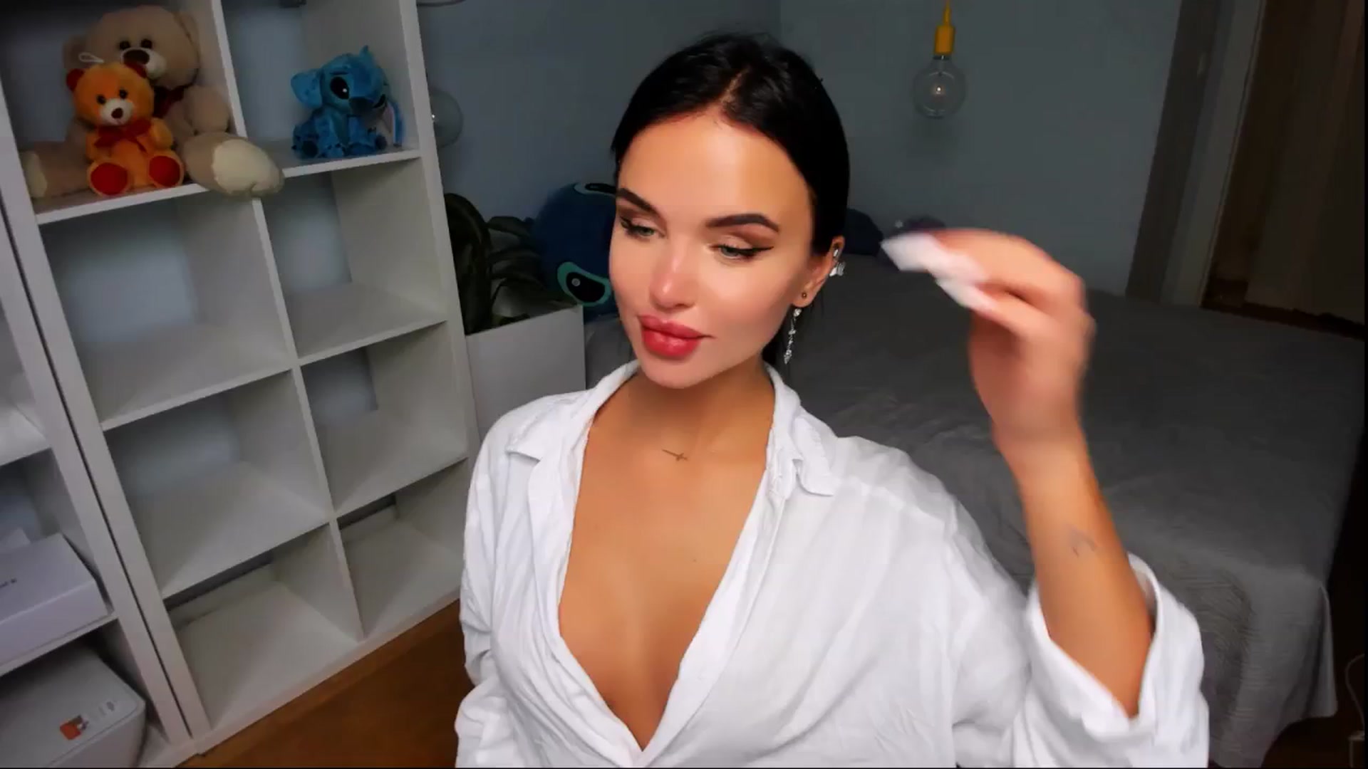 Gallery image thumbnail from Jennifercutie's myfreecams stream on, 08/21/2024, 14:50 image 18 of 20