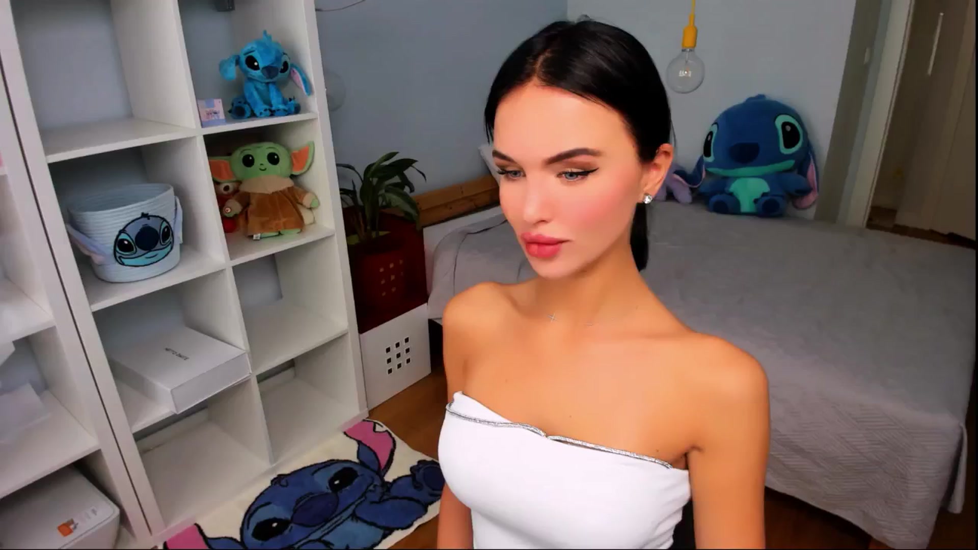 Gallery image thumbnail from Jennifercutie's myfreecams stream on, 08/22/2024, 12:30 image 9 of 20