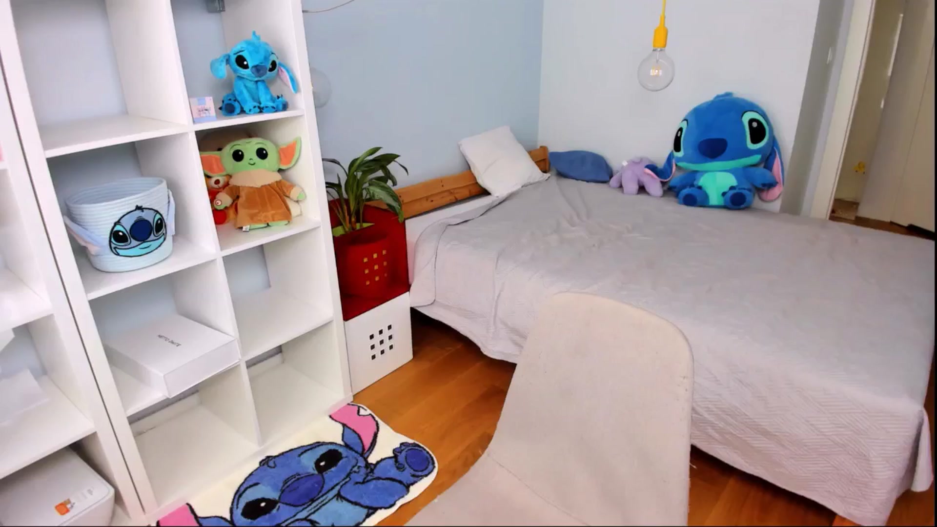 Gallery image thumbnail from Jennifercutie's myfreecams stream on, 08/22/2024, 12:30 image 17 of 20