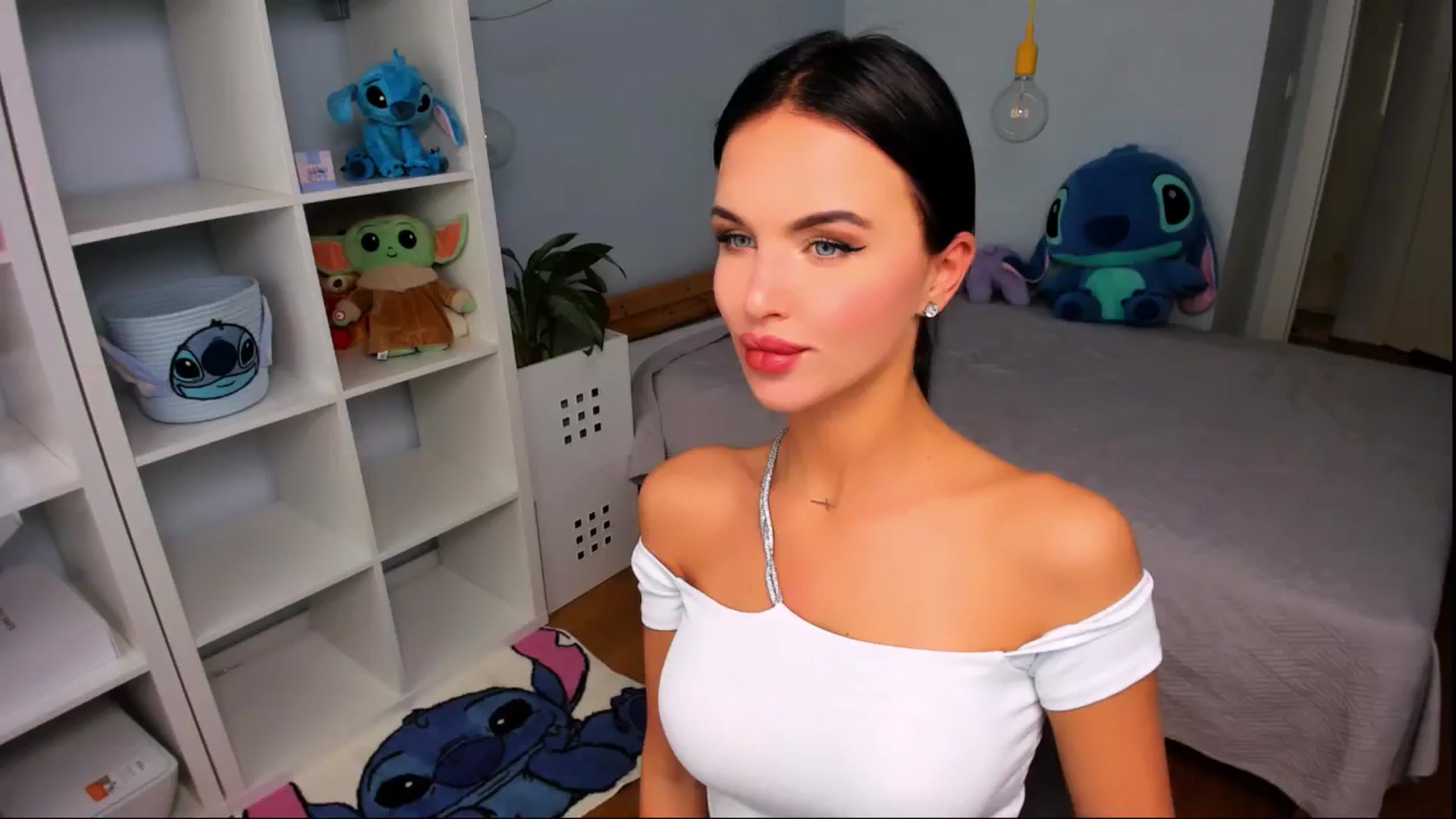 Gallery image thumbnail from Jennifercutie's myfreecams stream on, 08/22/2024, 13:22 image 17 of 20