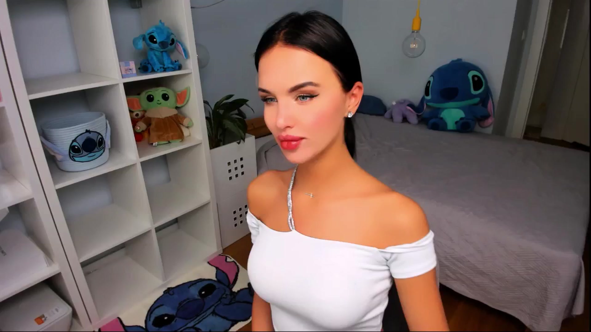 Gallery image thumbnail from Jennifercutie's myfreecams stream on, 08/22/2024, 13:22 image 18 of 20