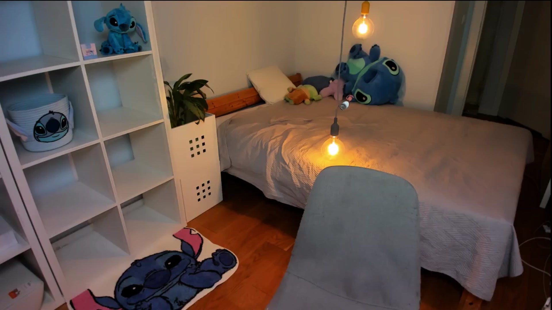 Gallery image thumbnail from Jennifercutie's myfreecams stream on, 08/23/2024, 19:59 image 6 of 20
