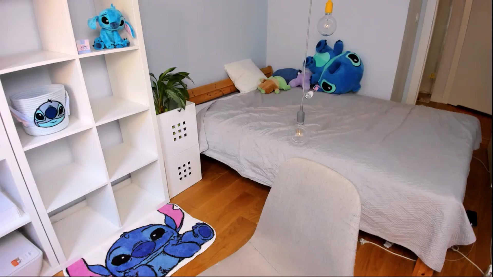 Gallery image thumbnail from Jennifercutie's myfreecams stream on, 08/24/2024, 16:43 image 10 of 20
