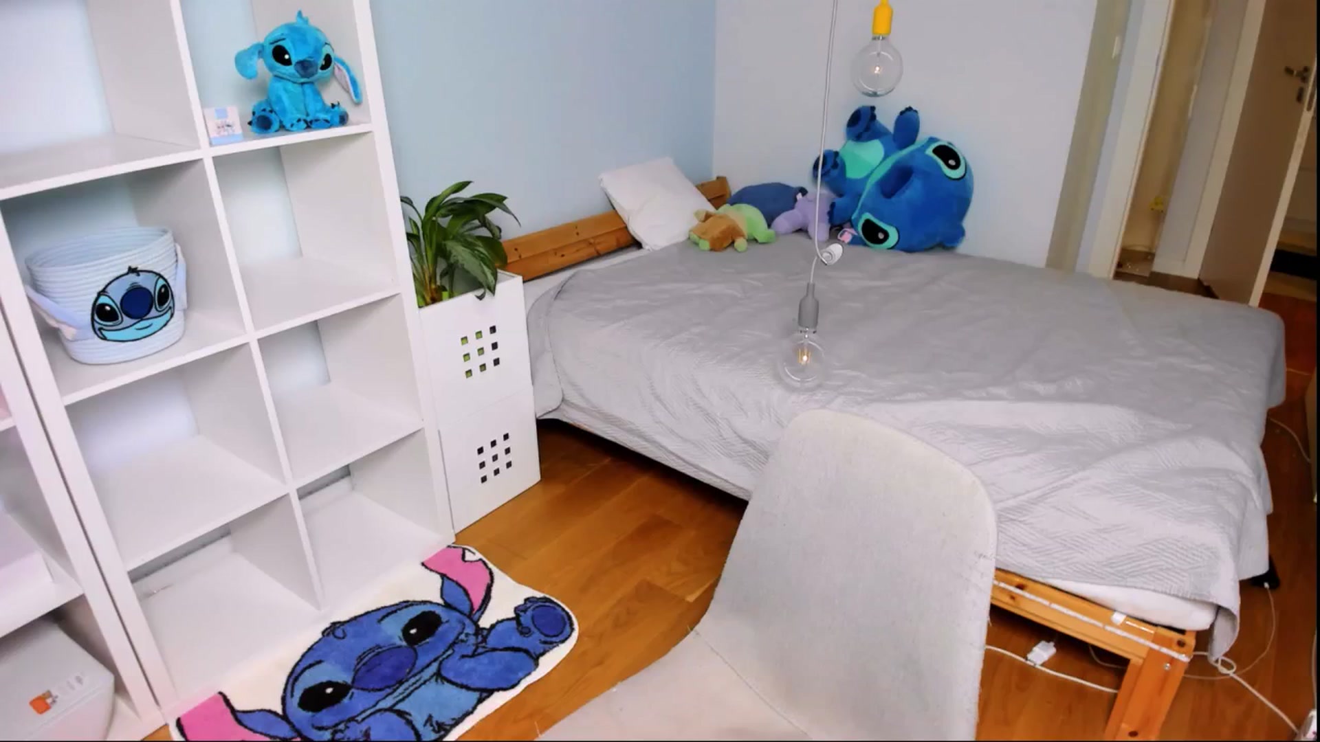Gallery image thumbnail from Jennifercutie's myfreecams stream on, 08/24/2024, 20:57 image 12 of 20