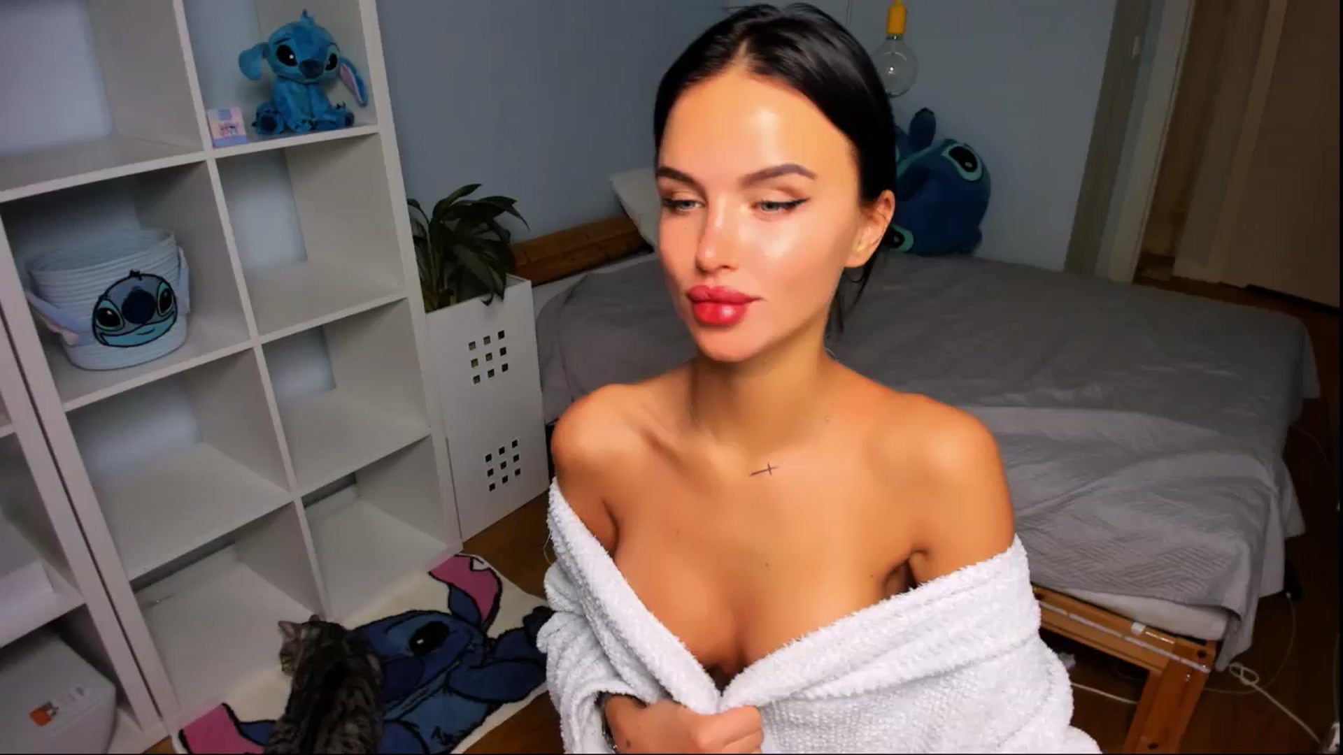 Gallery image thumbnail from Jennifercutie's myfreecams stream on, 08/24/2024, 22:56 image 8 of 20