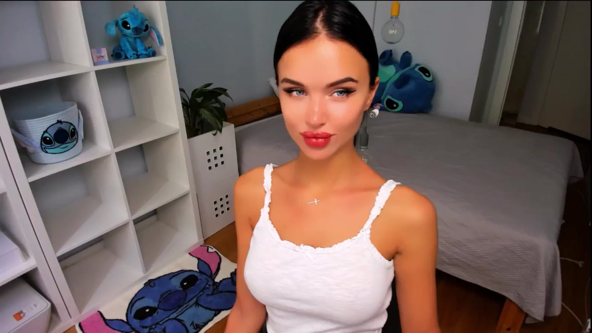 Gallery image thumbnail from Jennifercutie's myfreecams stream on, 08/25/2024, 16:05 image 3 of 20