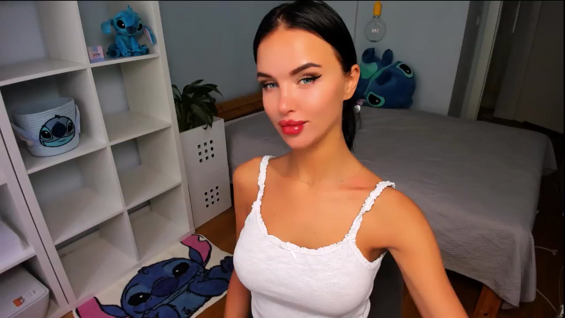 Gallery image thumbnail from Jennifercutie's myfreecams stream on, 08/25/2024, 16:05 image 1 of 20