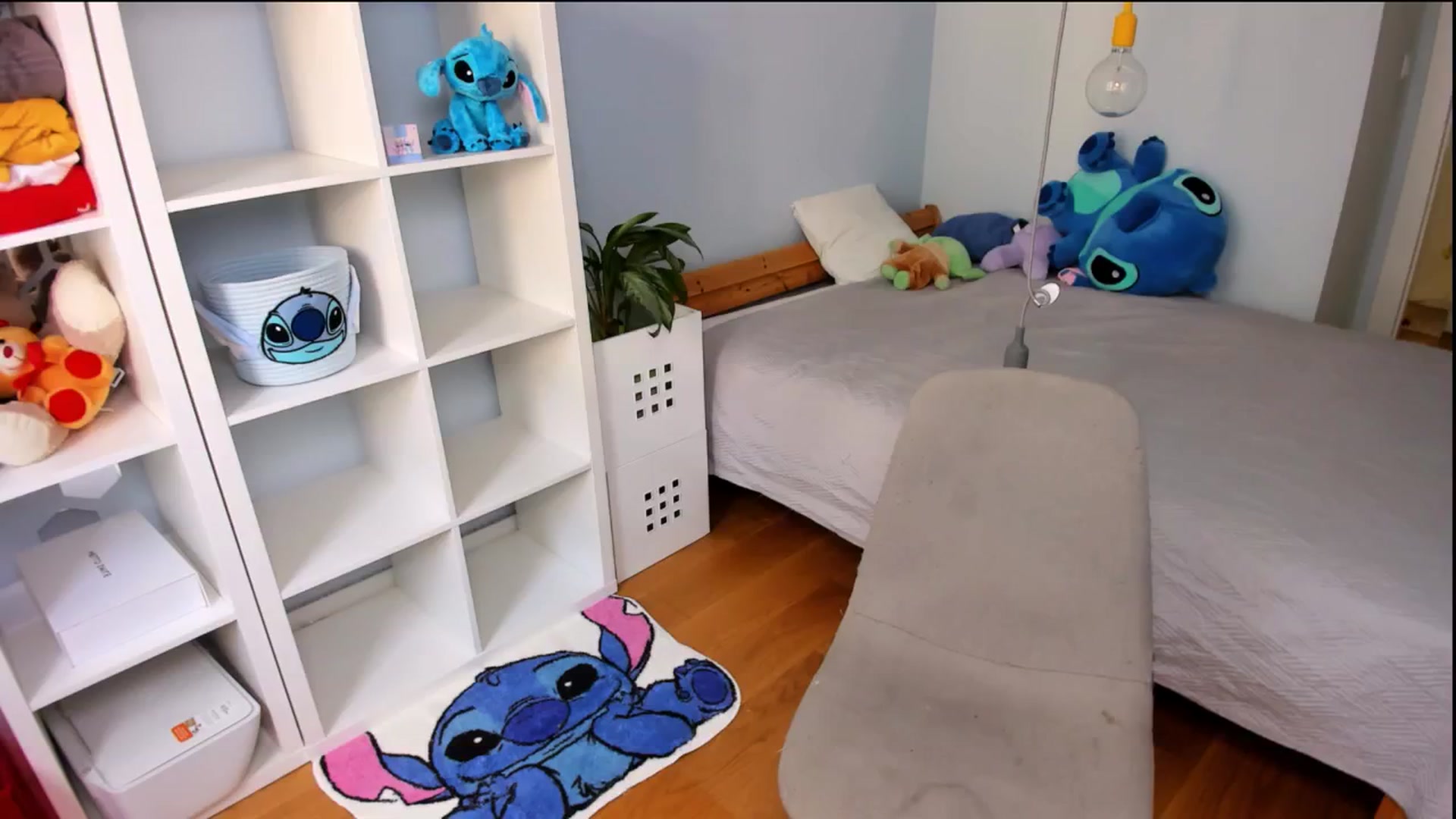 Gallery image thumbnail from Jennifercutie's myfreecams stream on, 08/25/2024, 16:05 image 14 of 20