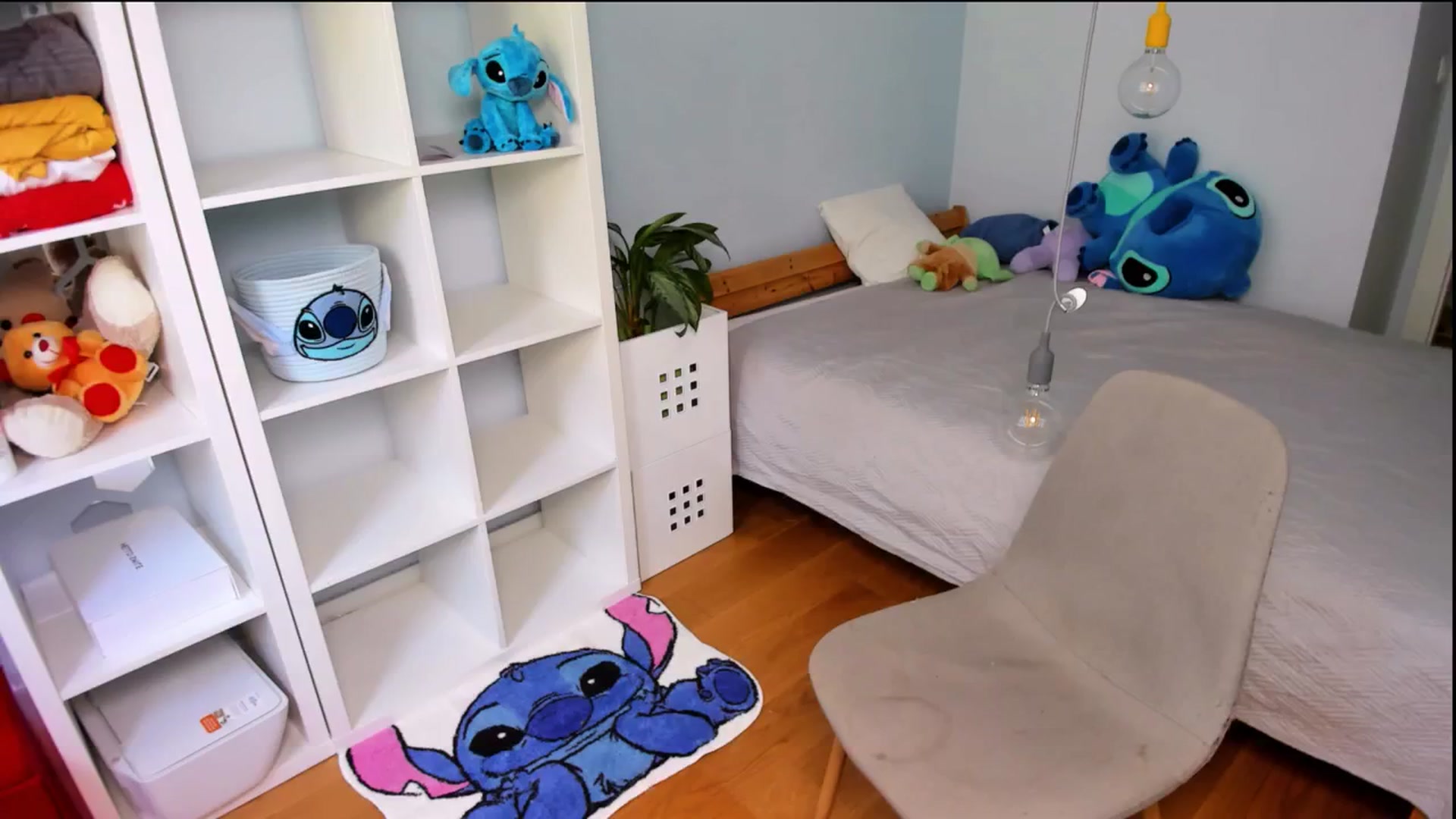 Gallery image thumbnail from Jennifercutie's myfreecams stream on, 08/25/2024, 16:05 image 18 of 20