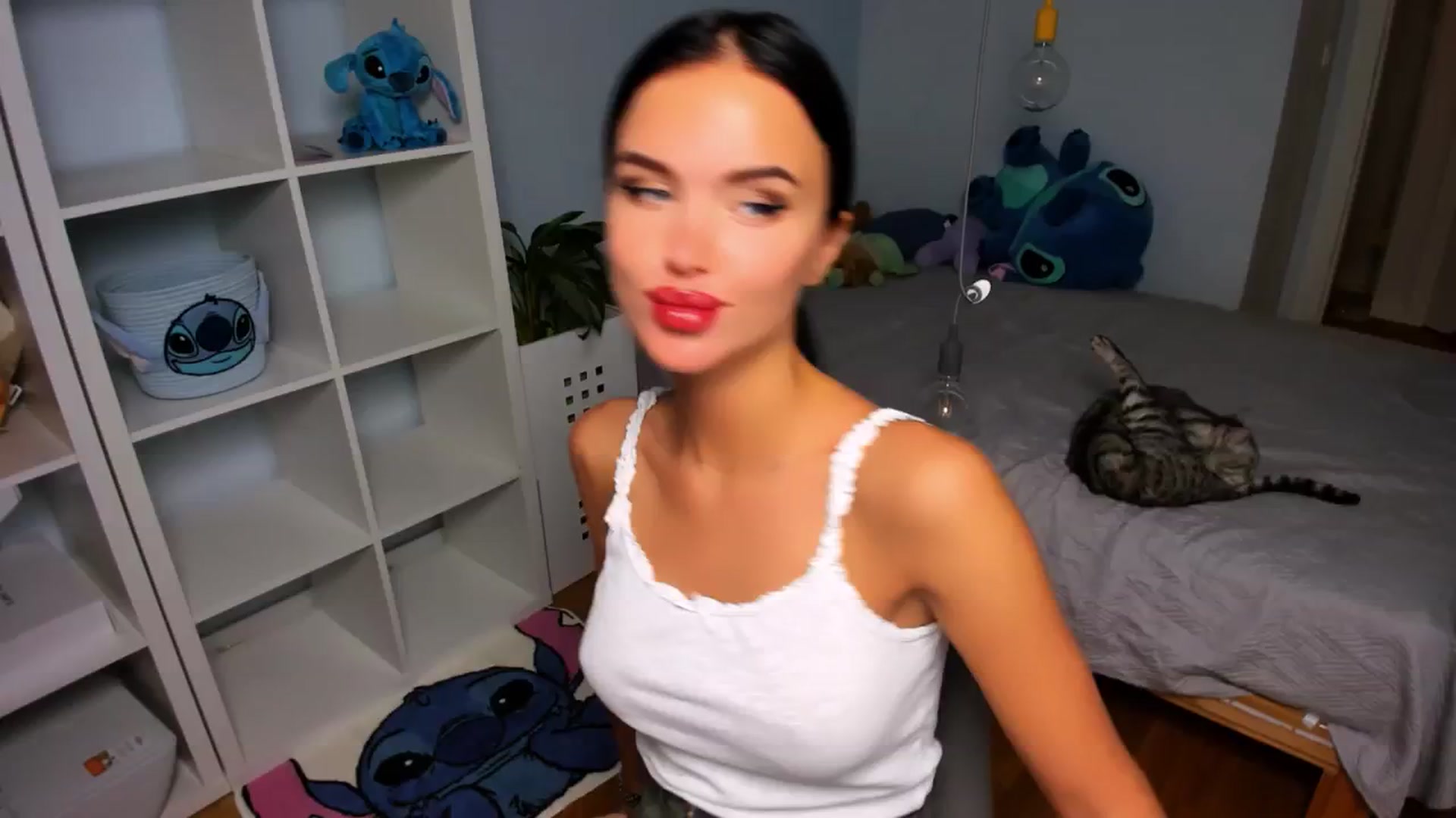 Gallery image thumbnail from Jennifercutie's myfreecams stream on, 08/25/2024, 18:11 image 16 of 20