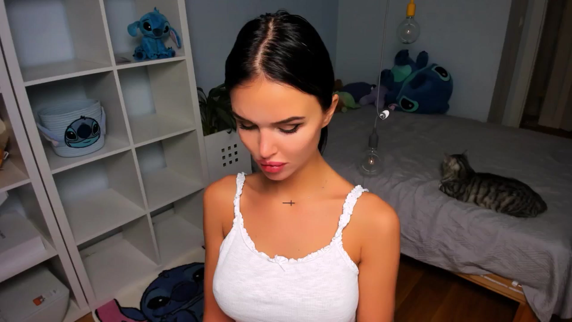 Gallery image thumbnail from Jennifercutie's myfreecams stream on, 08/25/2024, 18:11 image 3 of 20