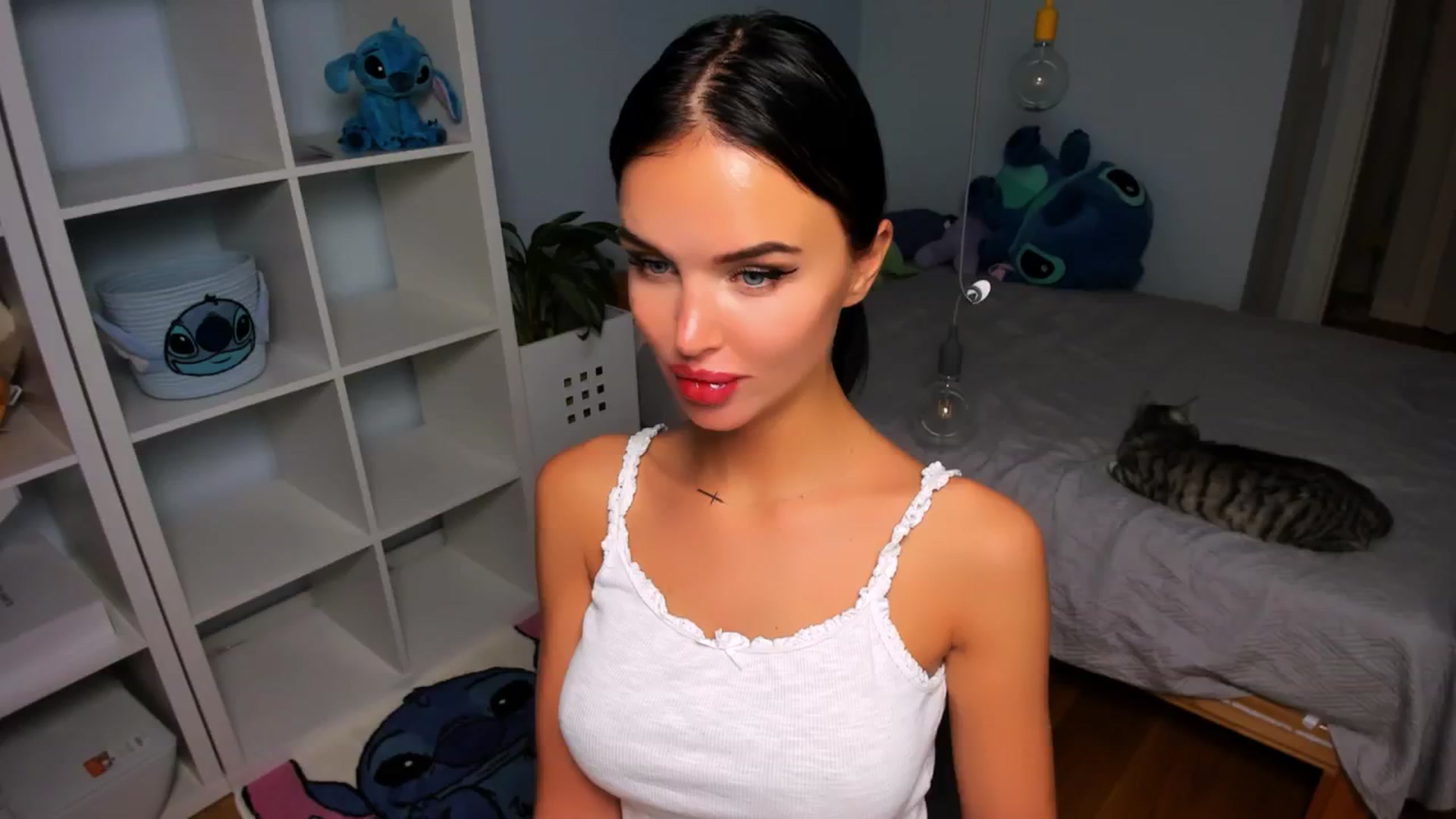 Gallery image thumbnail from Jennifercutie's myfreecams stream on, 08/25/2024, 18:11 image 8 of 20
