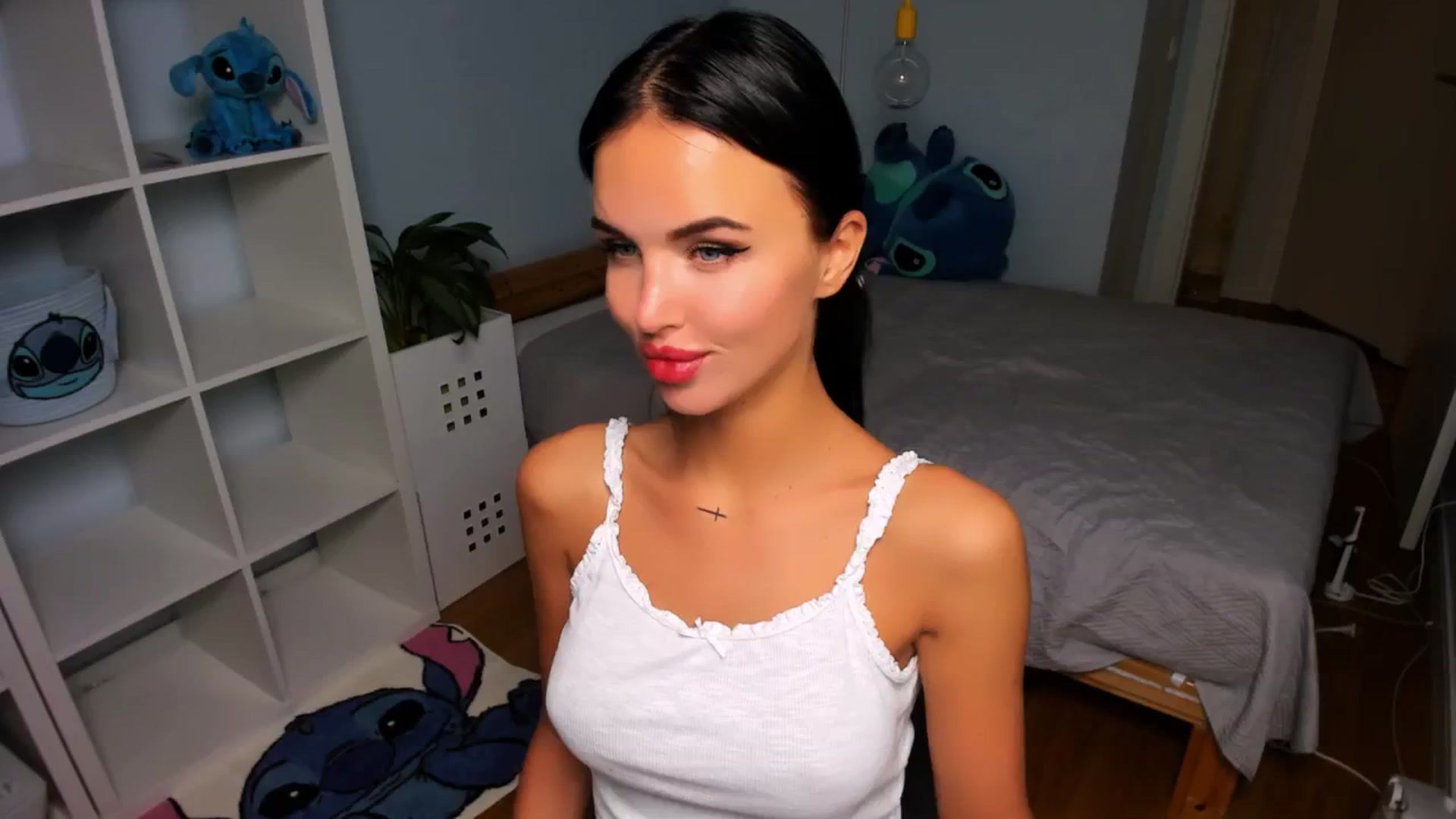 Gallery image thumbnail from Jennifercutie's myfreecams stream on, 08/25/2024, 19:30 image 9 of 20
