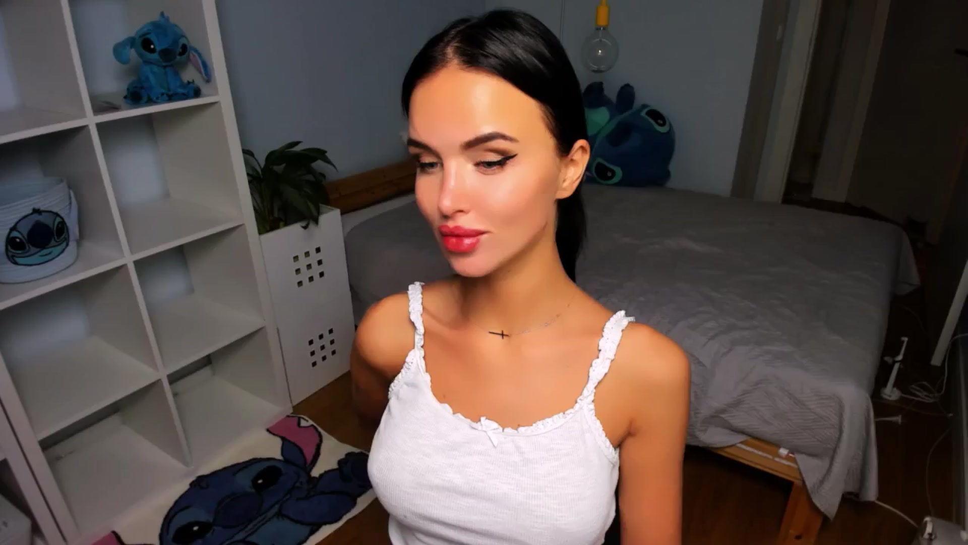 Gallery image thumbnail from Jennifercutie's myfreecams stream on, 08/25/2024, 19:30 image 3 of 20