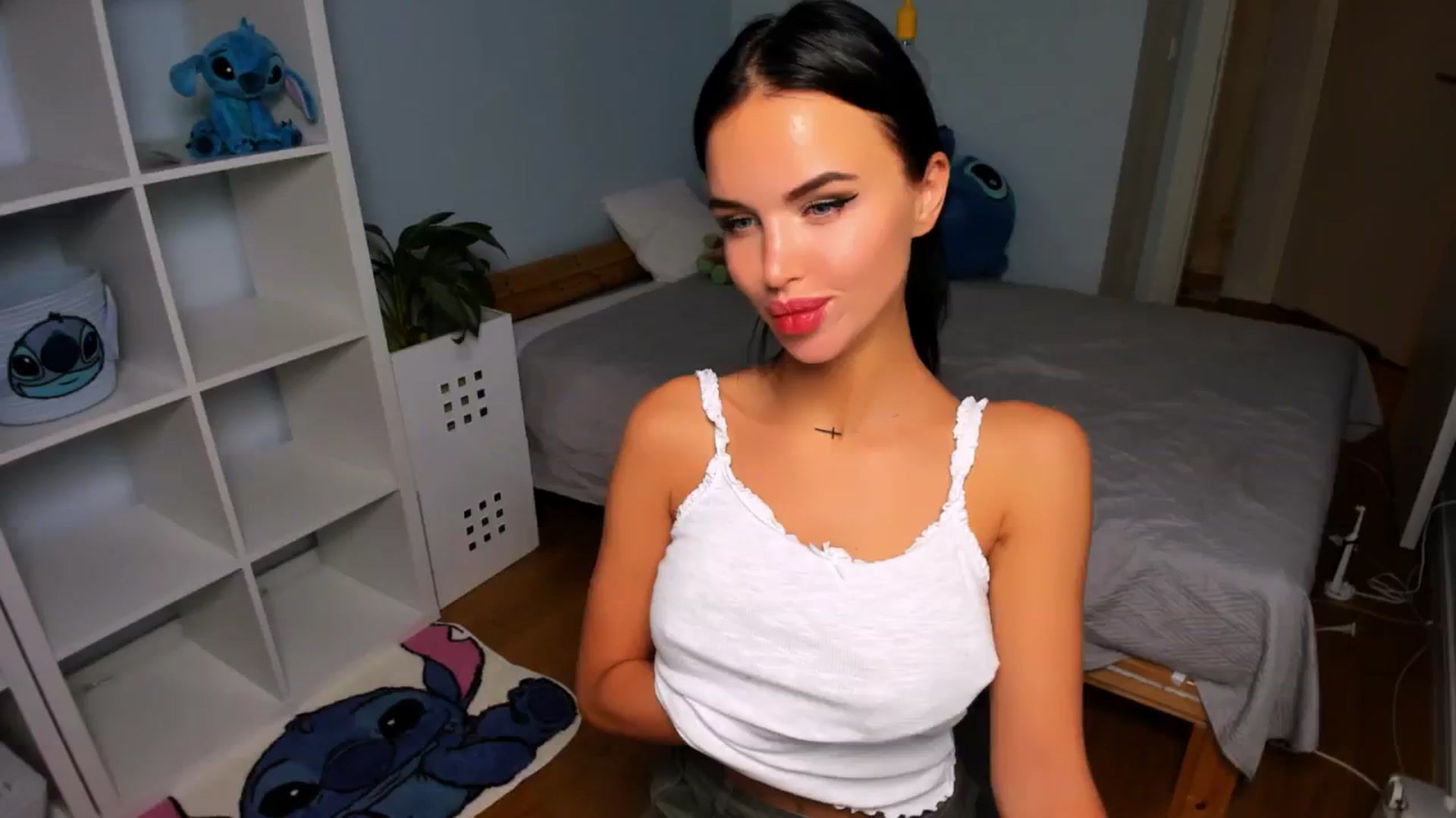 Gallery image thumbnail from Jennifercutie's myfreecams stream on, 08/25/2024, 19:52 image 7 of 20