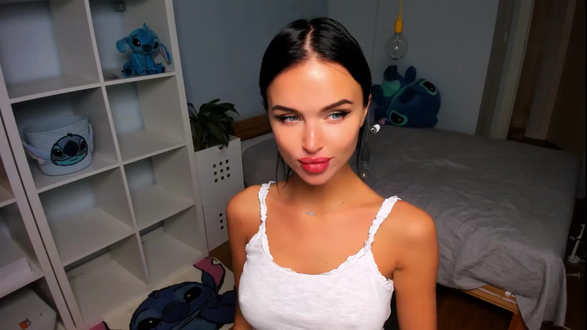 Gallery image thumbnail from Jennifercutie's myfreecams stream on, 08/25/2024, 21:23 image 19 of 20