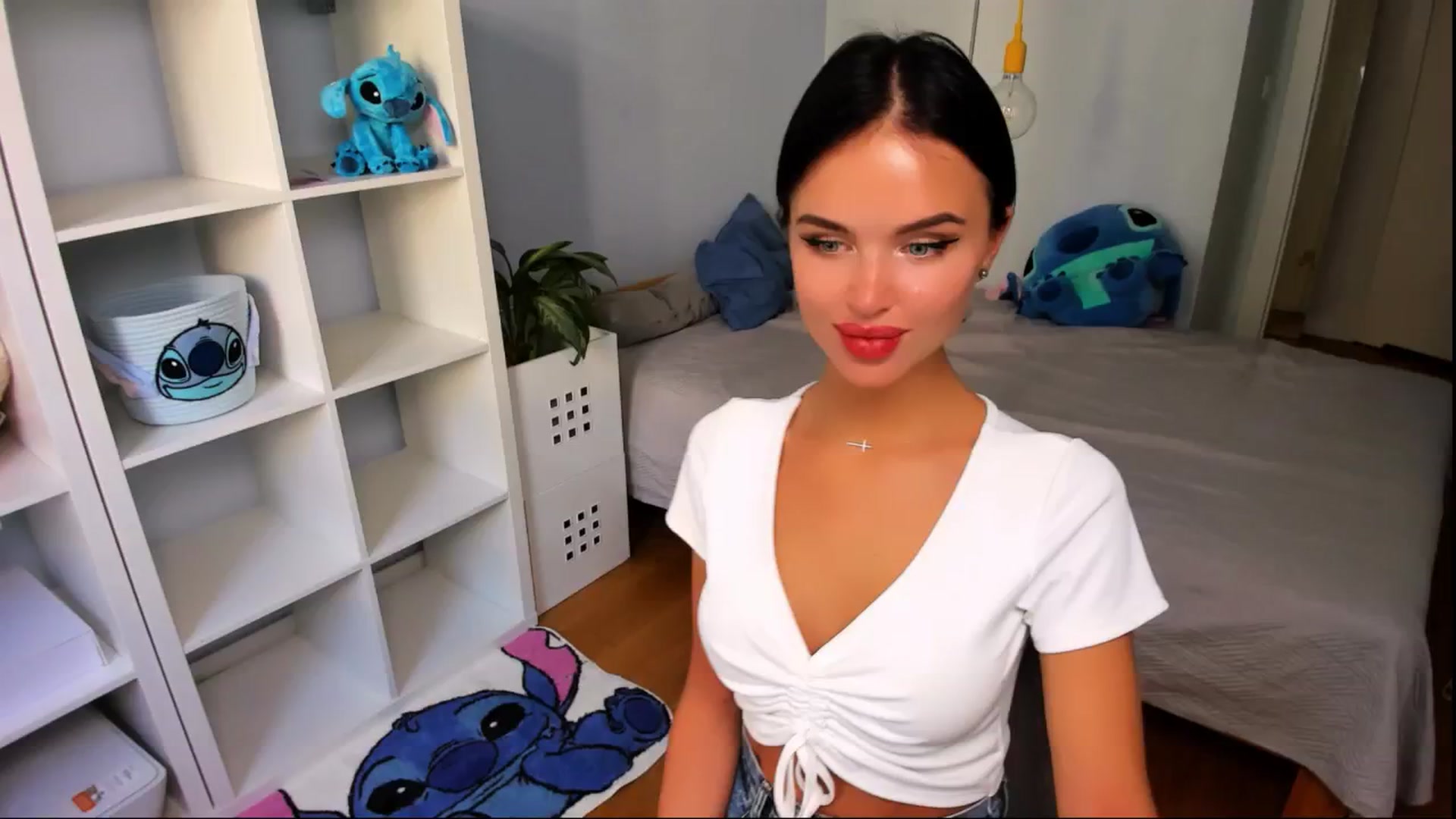 Gallery image thumbnail from Jennifercutie's myfreecams stream on, 08/28/2024, 16:00 image 3 of 20