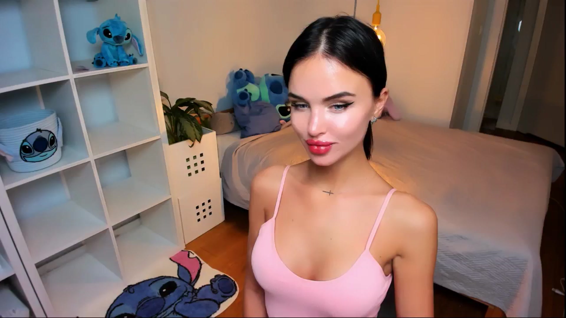 Gallery image thumbnail from Jennifercutie's myfreecams stream on, 08/30/2024, 18:23 image 5 of 20
