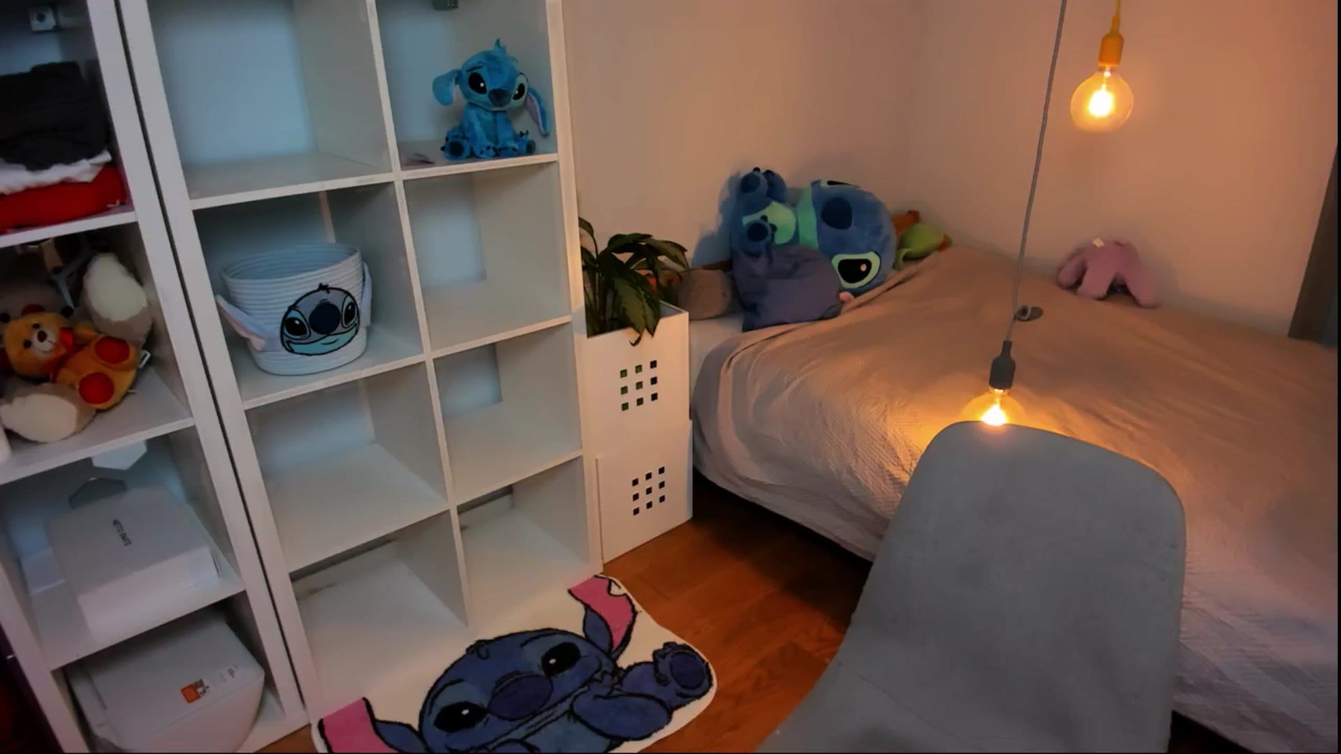 Gallery image thumbnail from Jennifercutie's myfreecams stream on, 08/30/2024, 18:23 image 9 of 20