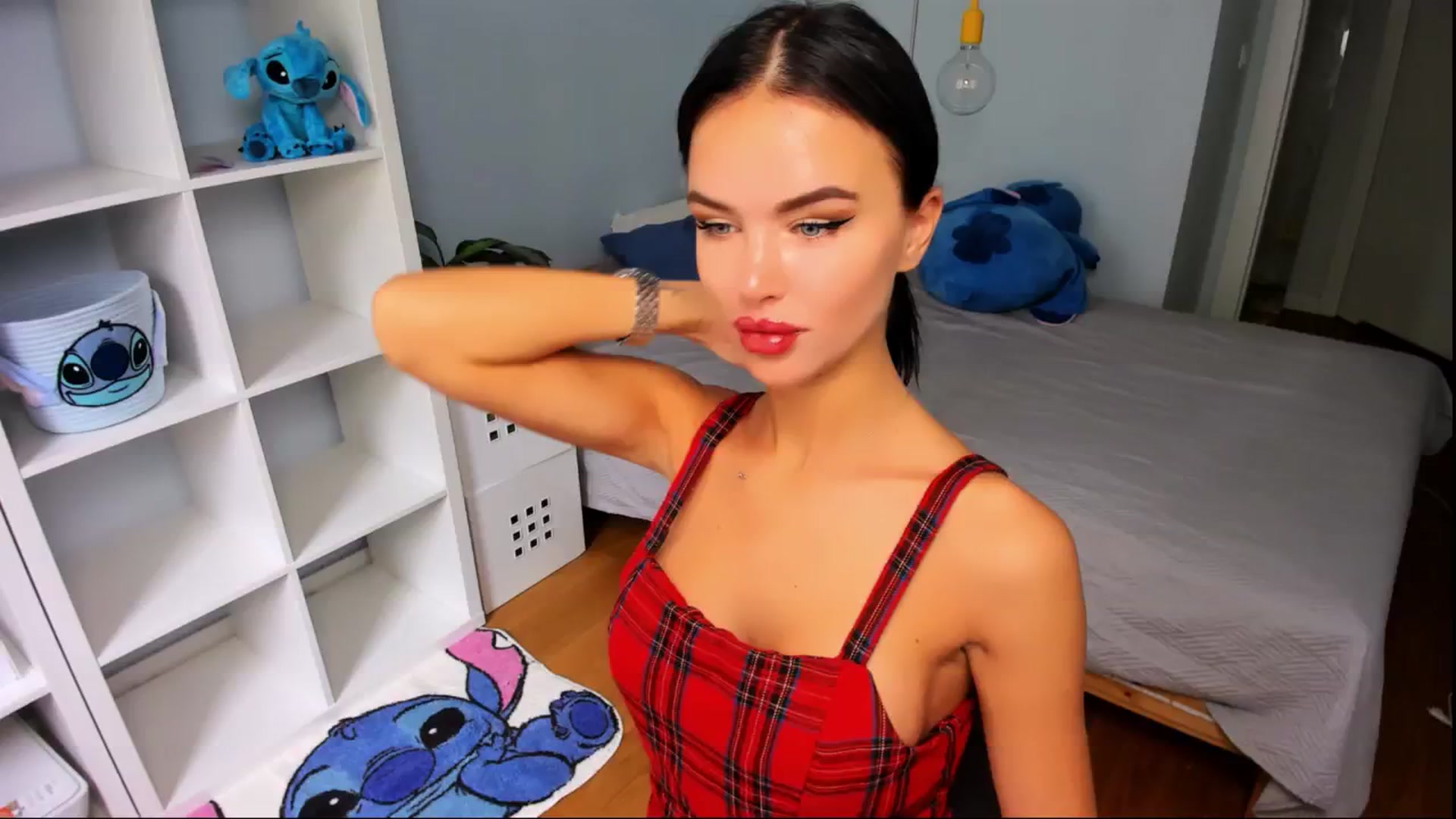 Gallery image thumbnail from Jennifercutie's myfreecams stream on, 08/31/2024, 13:38 image 2 of 20