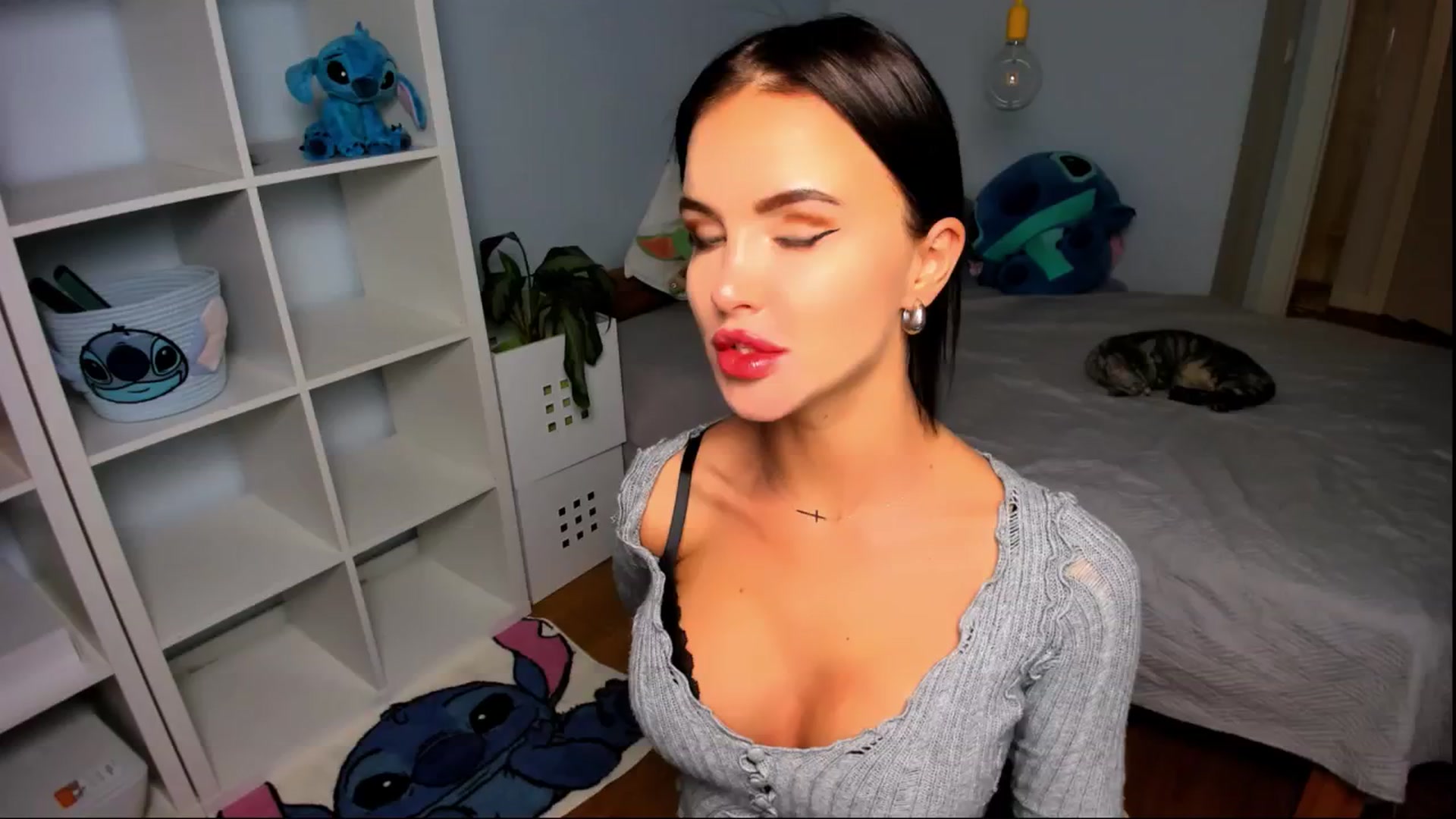 Gallery image thumbnail from Jennifercutie's myfreecams stream on, 09/10/2024, 17:36 image 12 of 20