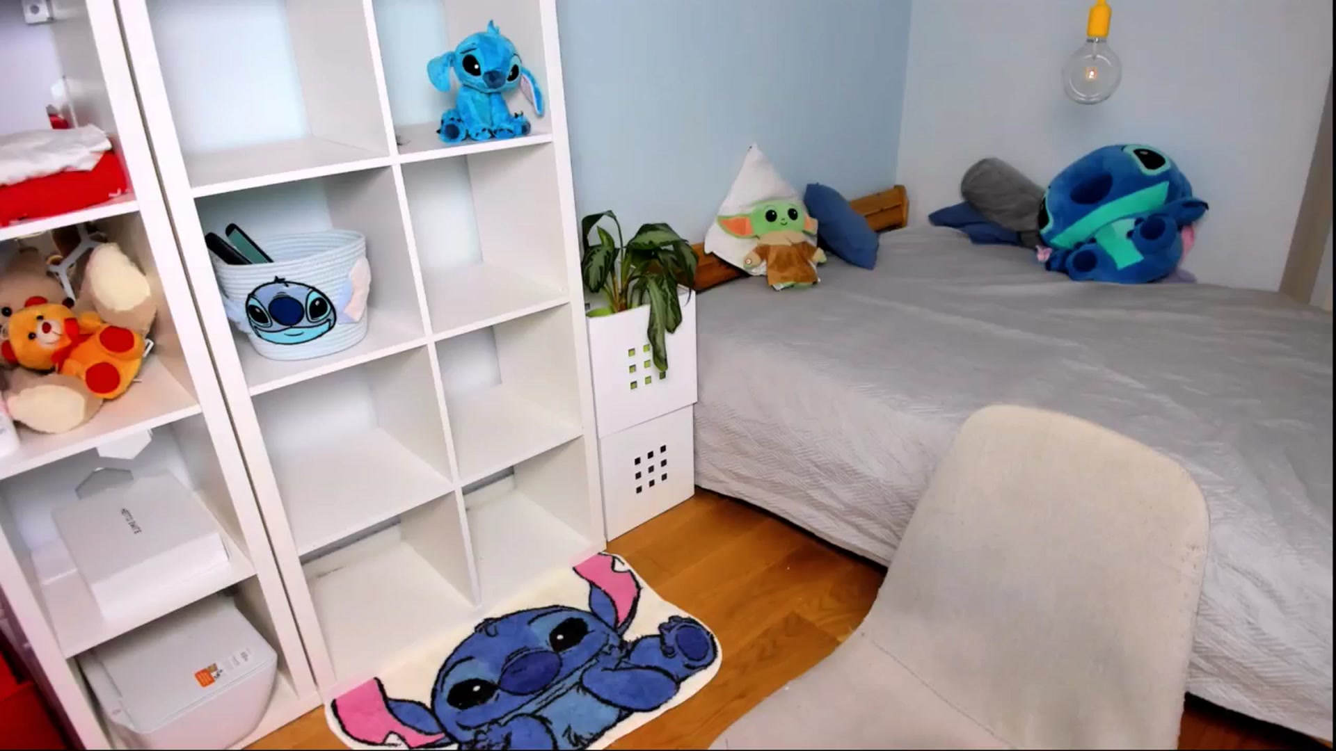 Gallery image thumbnail from Jennifercutie's myfreecams stream on, 09/10/2024, 19:16 image 14 of 20
