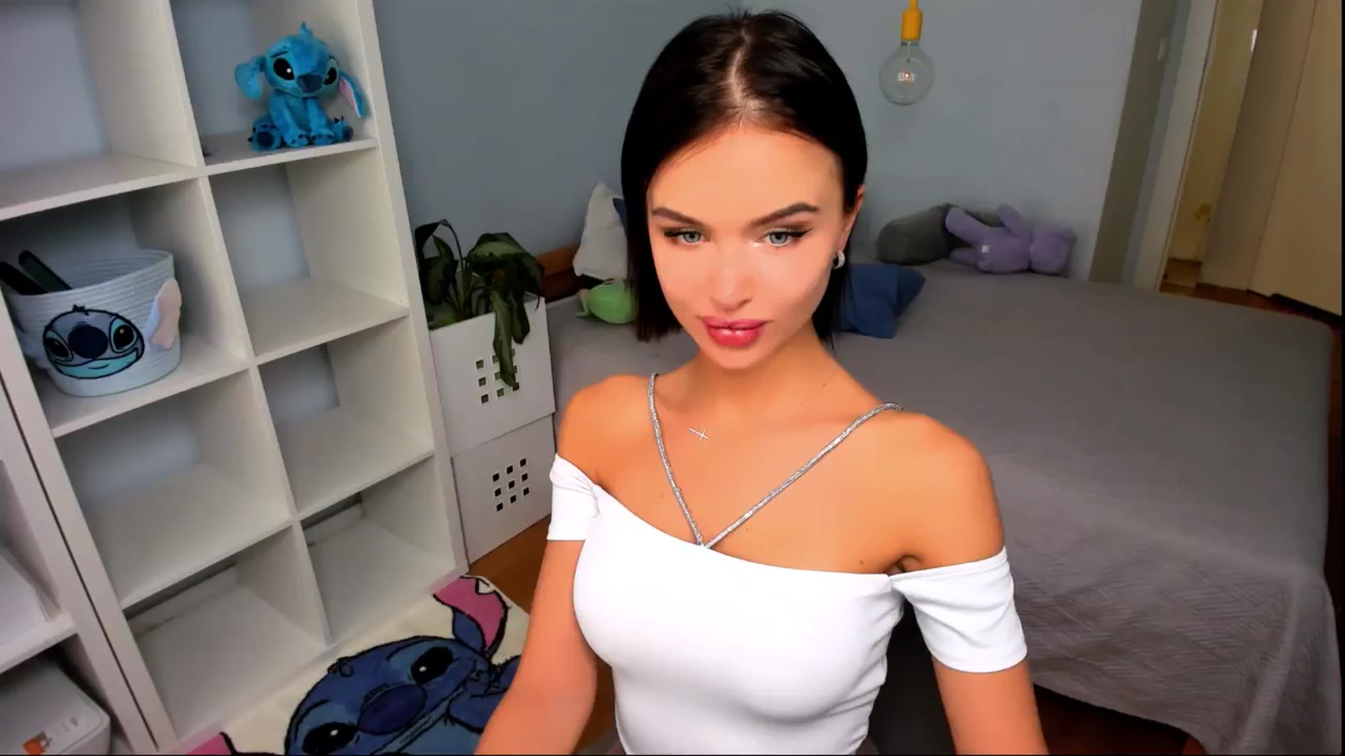 Gallery image thumbnail from Jennifercutie's myfreecams stream on, 09/11/2024, 17:11 image 4 of 20