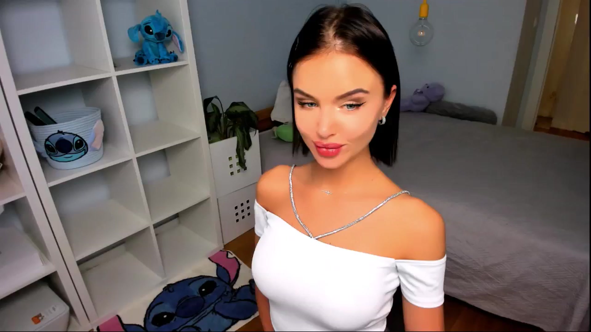 Gallery image thumbnail from Jennifercutie's myfreecams stream on, 09/11/2024, 17:11 image 10 of 20